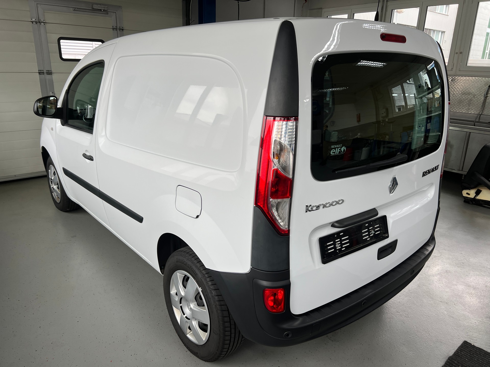 RENAULT Kangoo Medium TCe 115 Business A-image-2