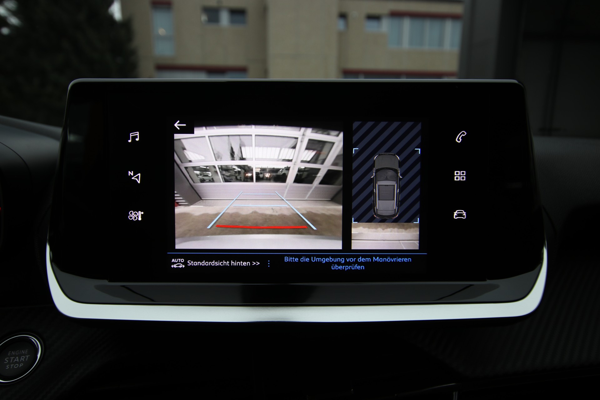 PEUGEOT 2008 1.2 PureTech Allure Pack EAT8-image-17