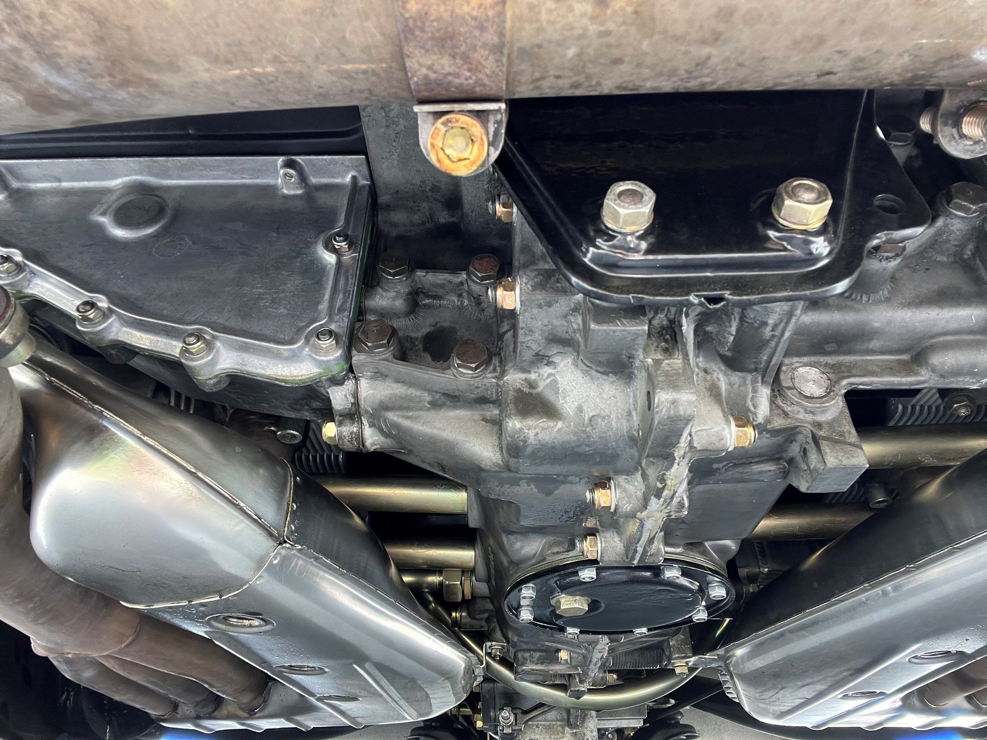 PORSCHE 911 2.4 E Targa Ölklappe (F-Modell)-image-11
