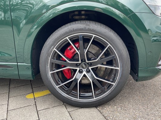 AUDI Q8 60 TFSI e quattro PHEV-image-14