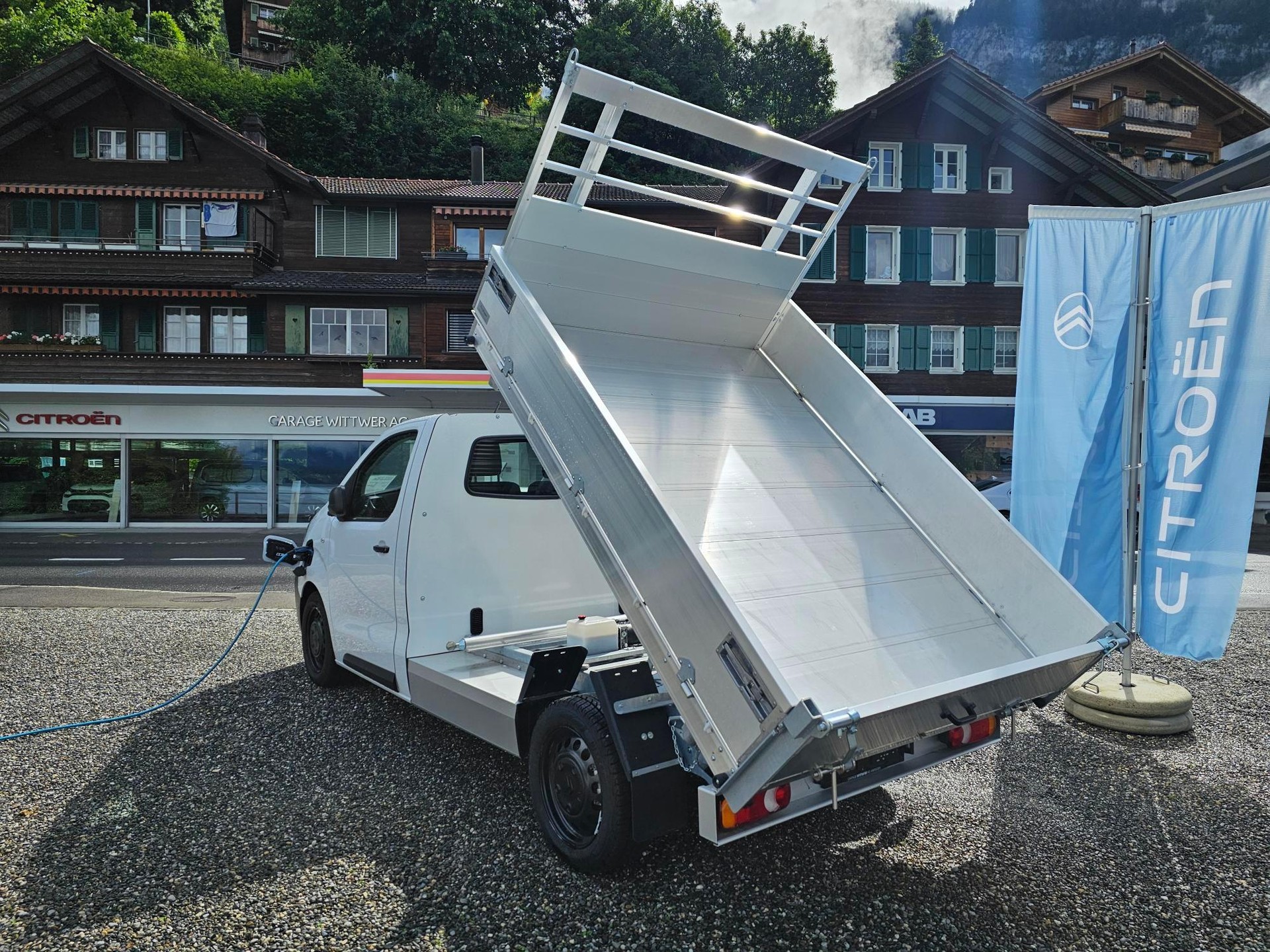 CITROEN e-Jumpy 3-Seitenkipper 75 kWh-image-4