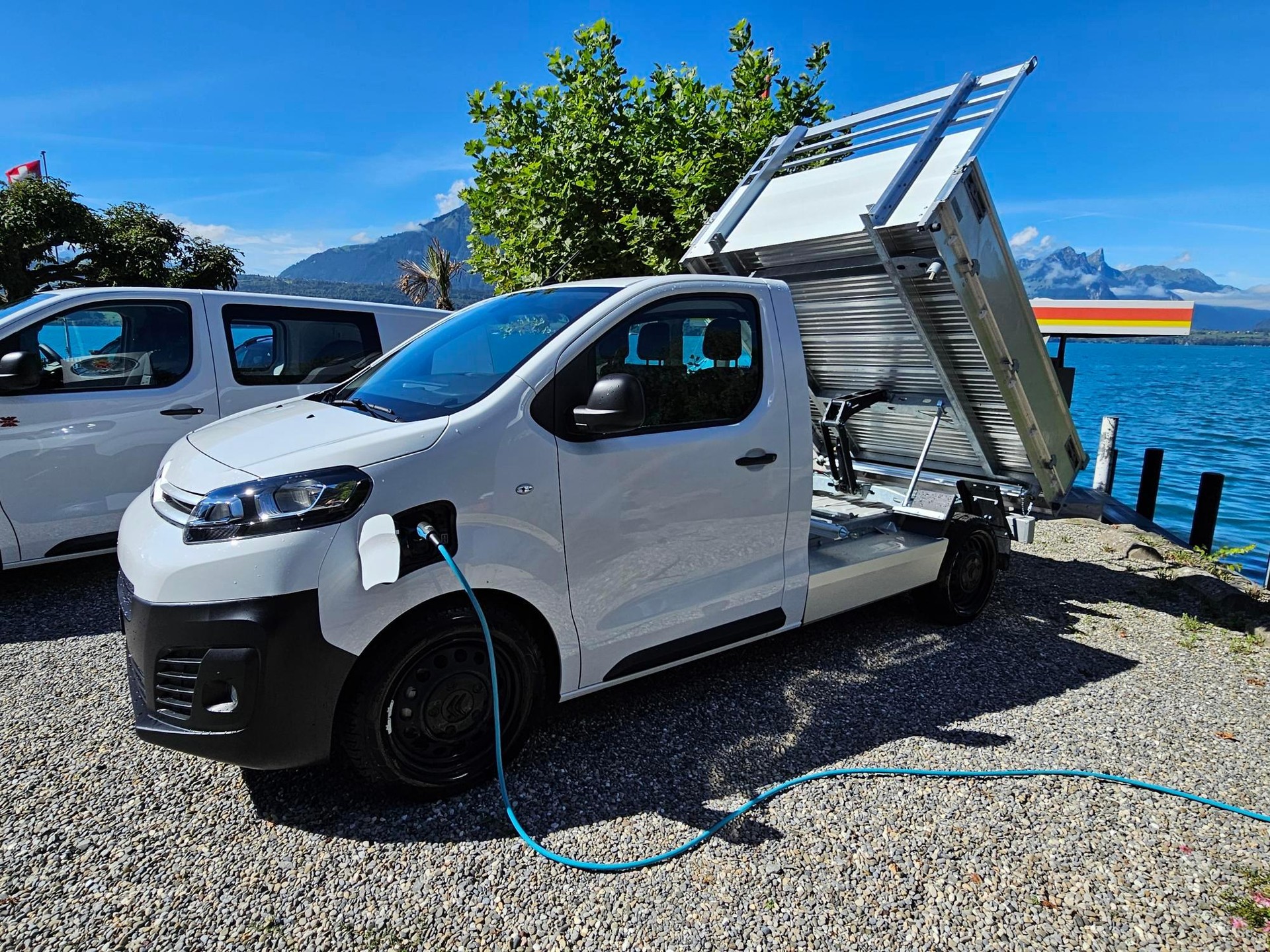 CITROEN e-Jumpy 3-Seitenkipper 75 kWh-image-7