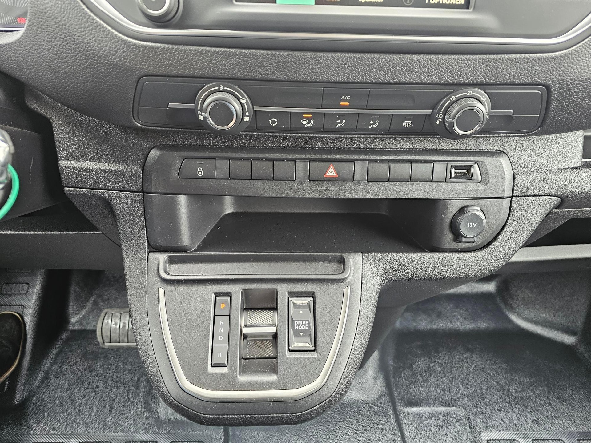 CITROEN e-Jumpy 3-Seitenkipper 75 kWh-image-11