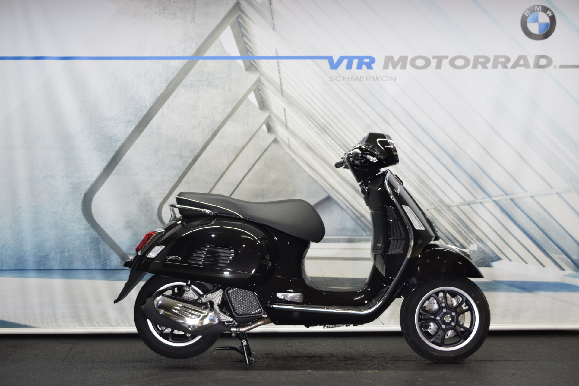 PIAGGIO Vespa GTS 125 Super RST-showroom-element-1