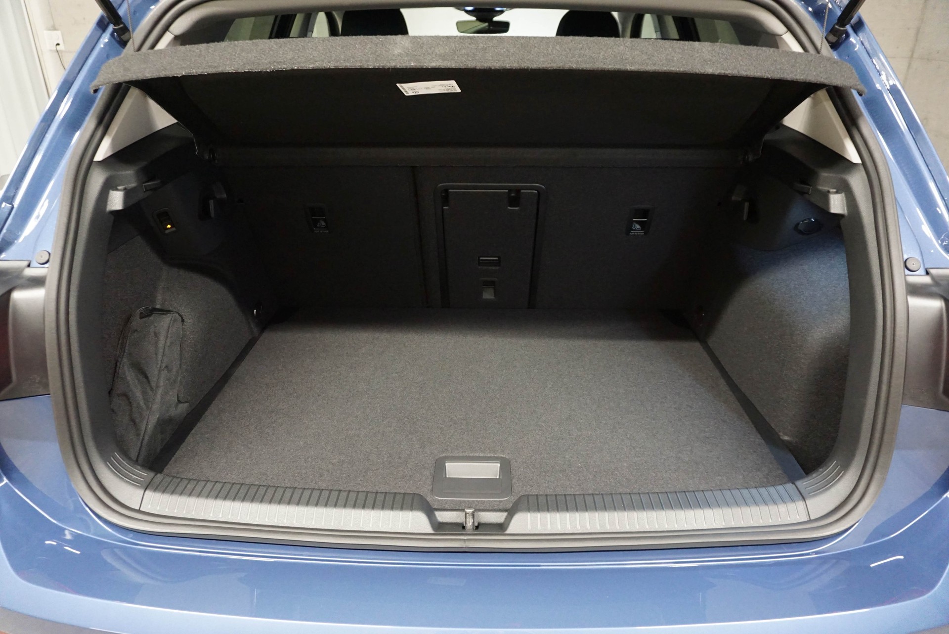 VW Golf 1.5 e TSI mHEV United DSG-image-9