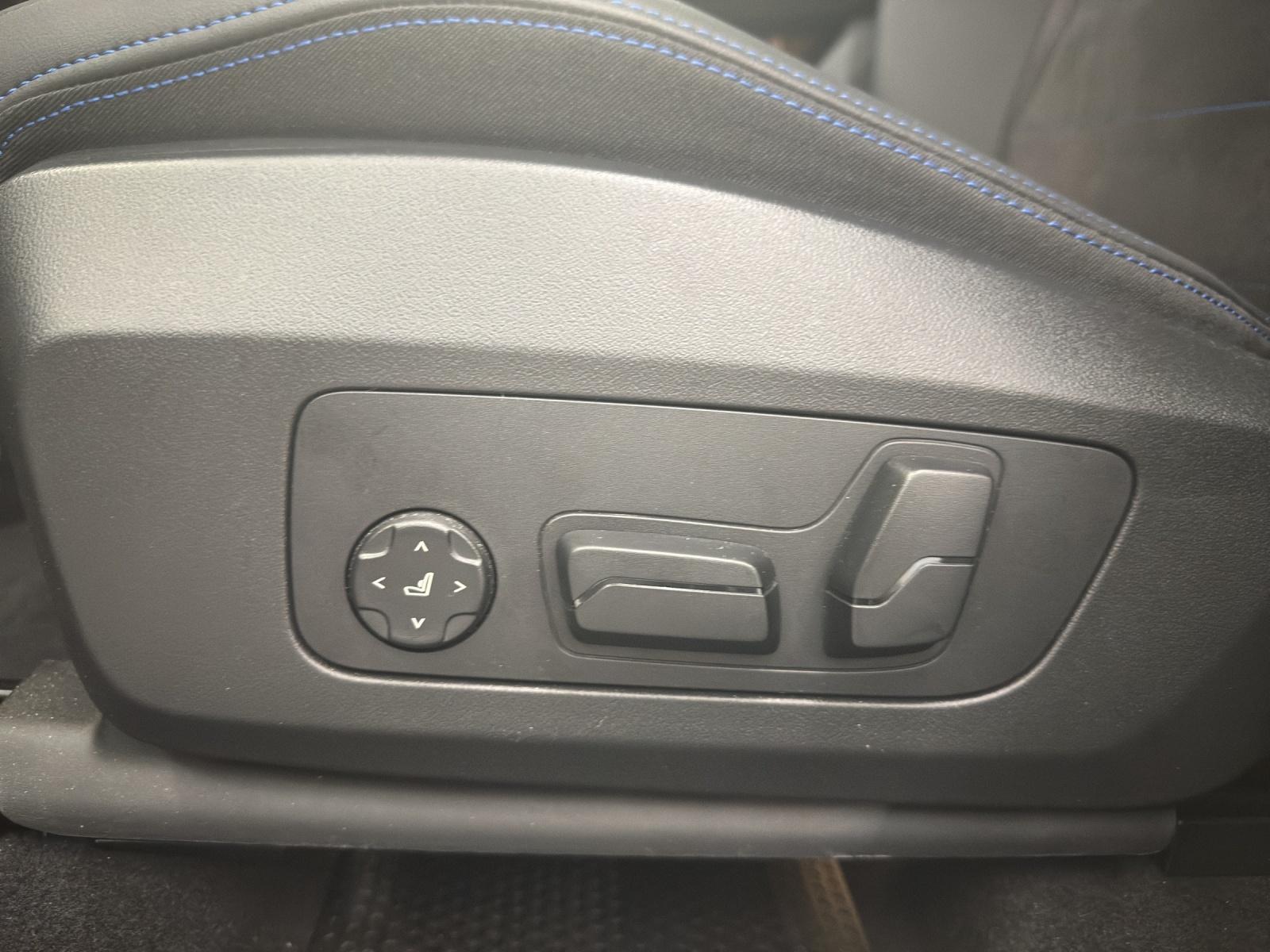 BMW 218d Active Tourer M Sport-image-17