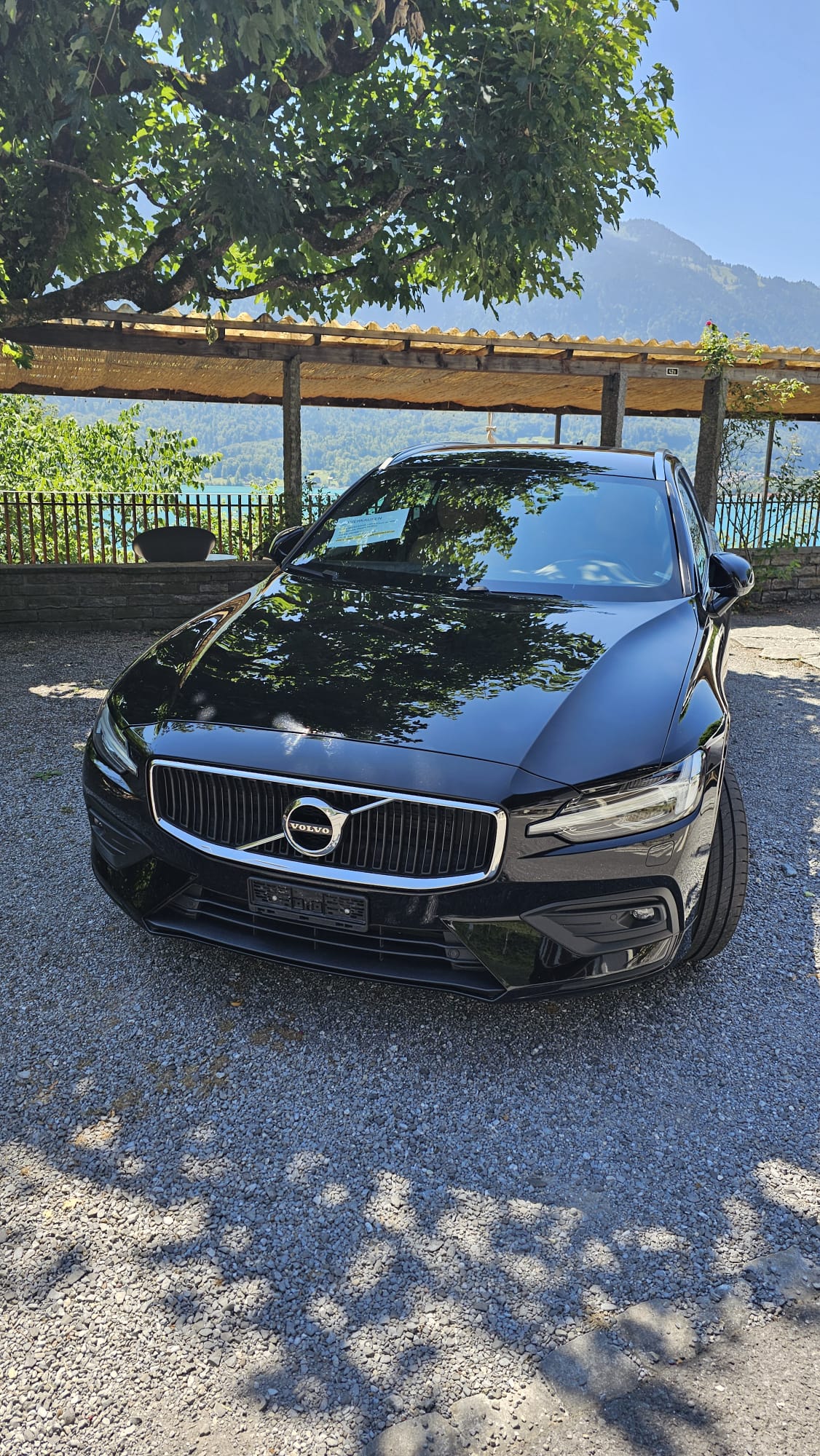 VOLVO V60 D3 Momentum-image-2