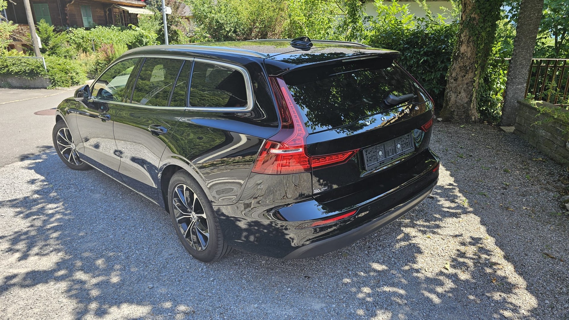 VOLVO V60 D3 Momentum-image-3