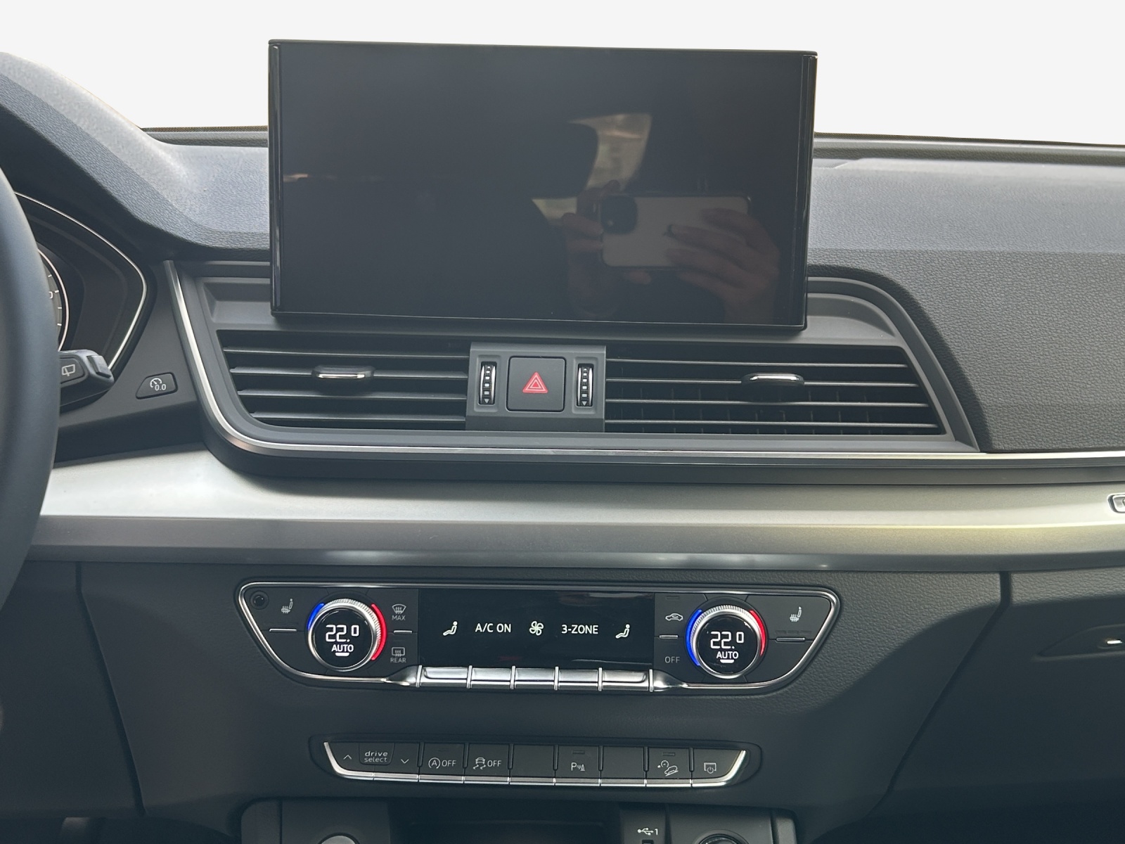 AUDI Q5 Sportback 45 TFSI S line quattro S-tronic-image-10
