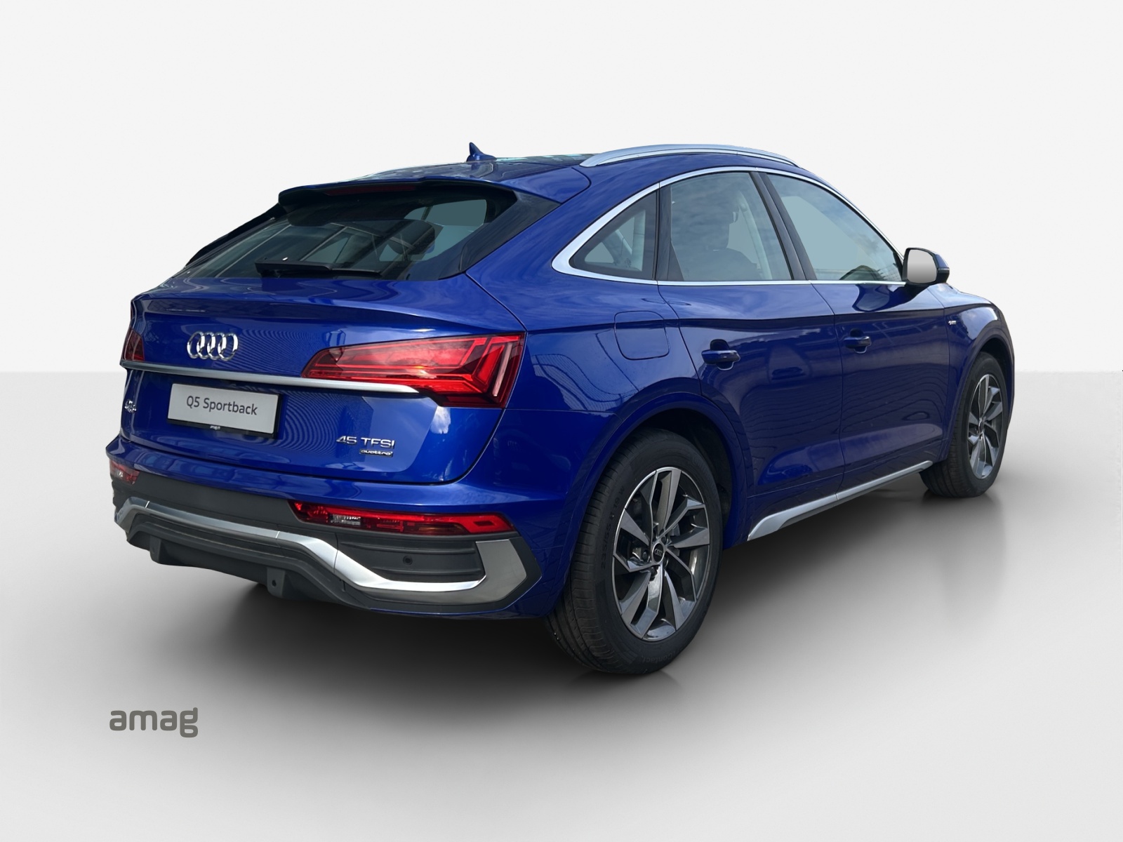 AUDI Q5 Sportback 45 TFSI S line quattro S-tronic-image-4