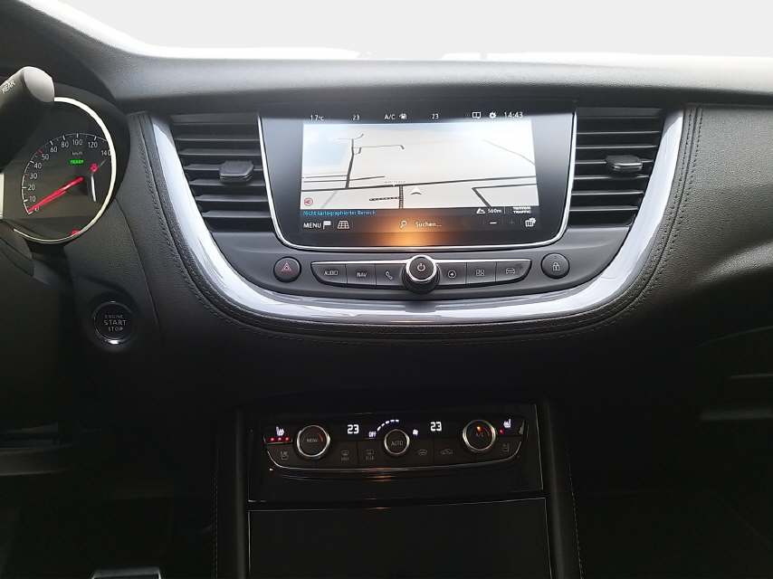 OPEL Grandland X 1.6T/200 Ultimate Hybrid-image-12