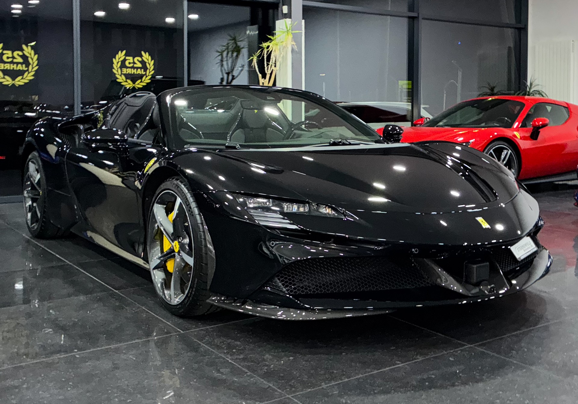 FERRARI SF90 Spider-image-1