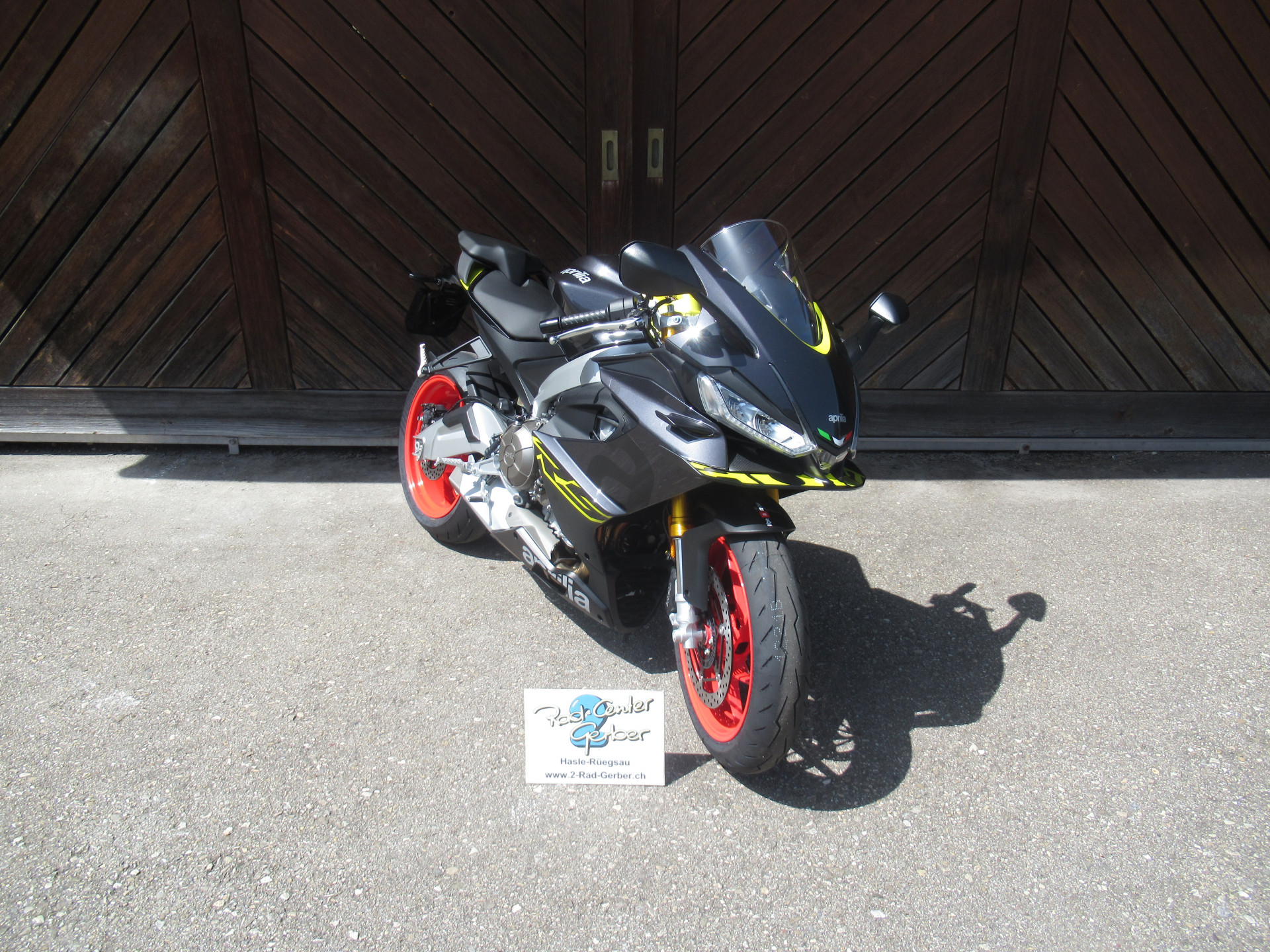 APRILIA RS 660-showroom-element-1
