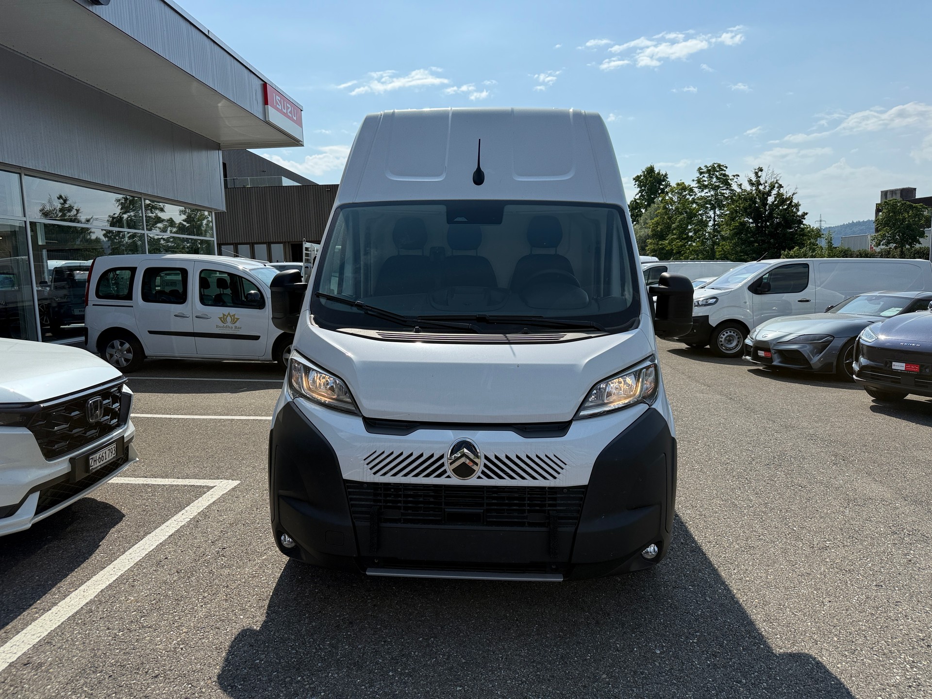 CITROEN Jumper 35+ 2.2 BlueHDi 180PS L4H3 270° DAB Lederlenkrad alle Assistenten Top Aust. Alle Grössen verfügbar-showroom-element-1