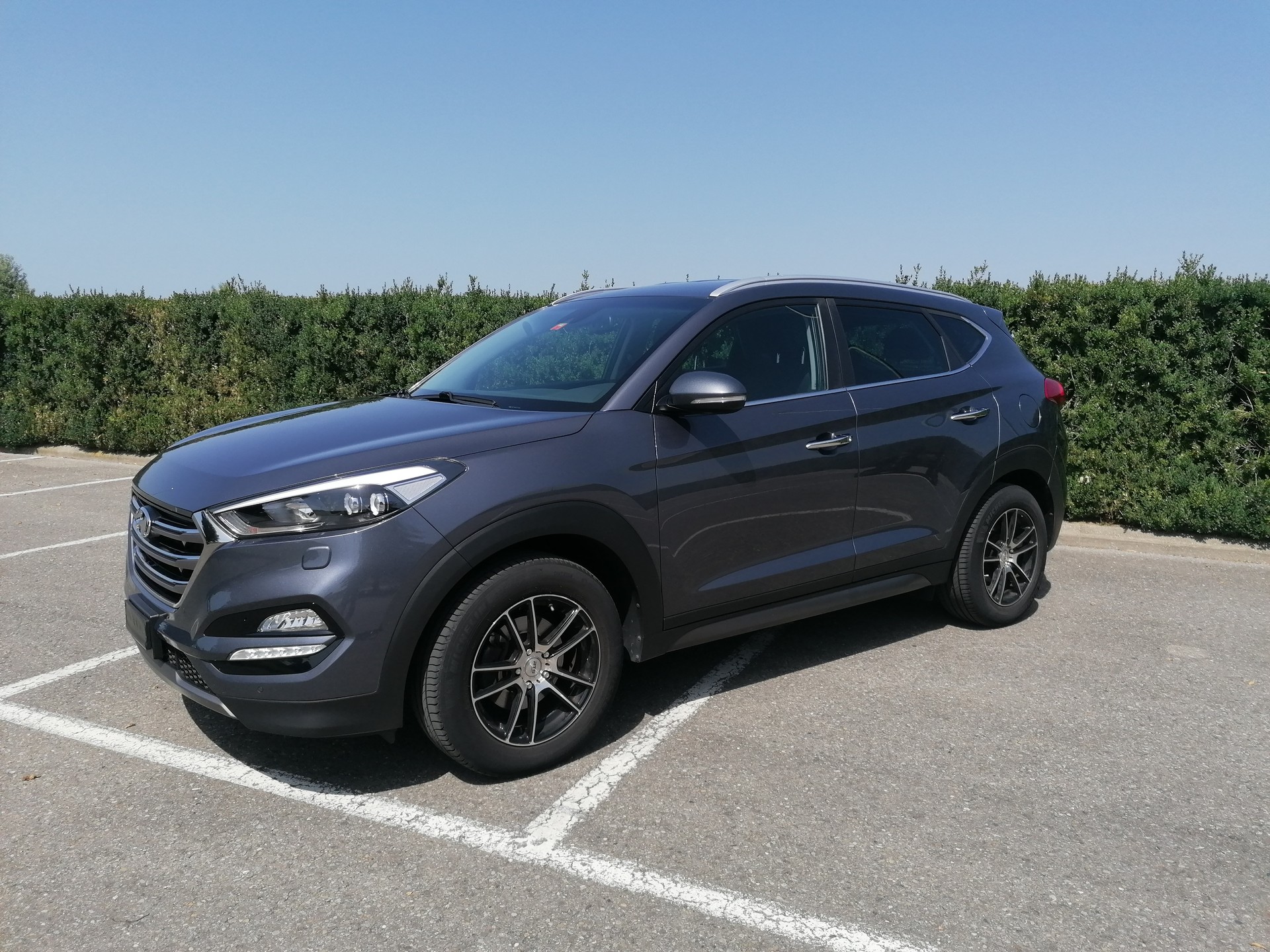 HYUNDAI Tucson 2.0 CRDI Plena 2WD-image-0
