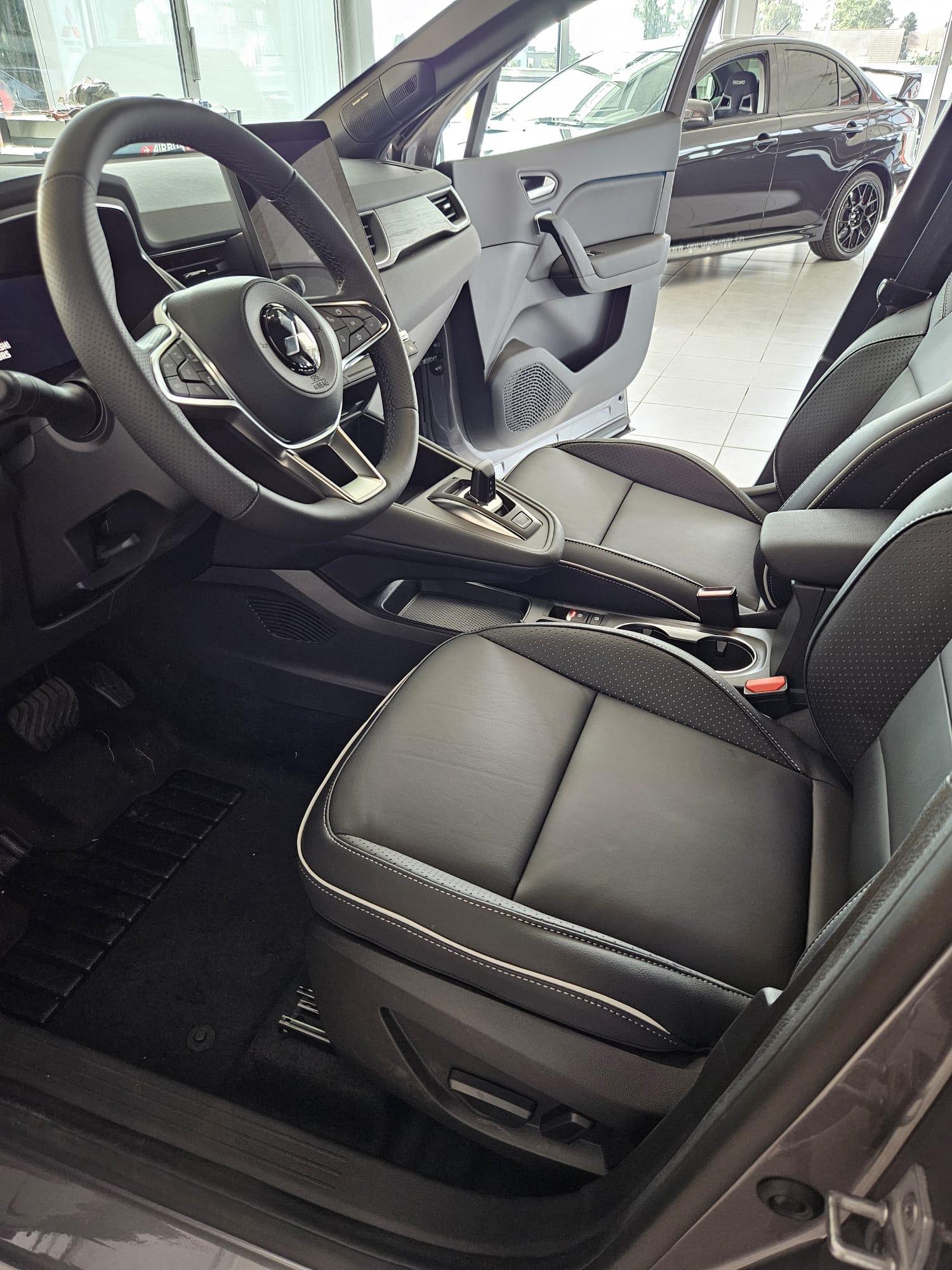 MITSUBISHI ASX 1.8 HEV Instyle-showroom-element-3