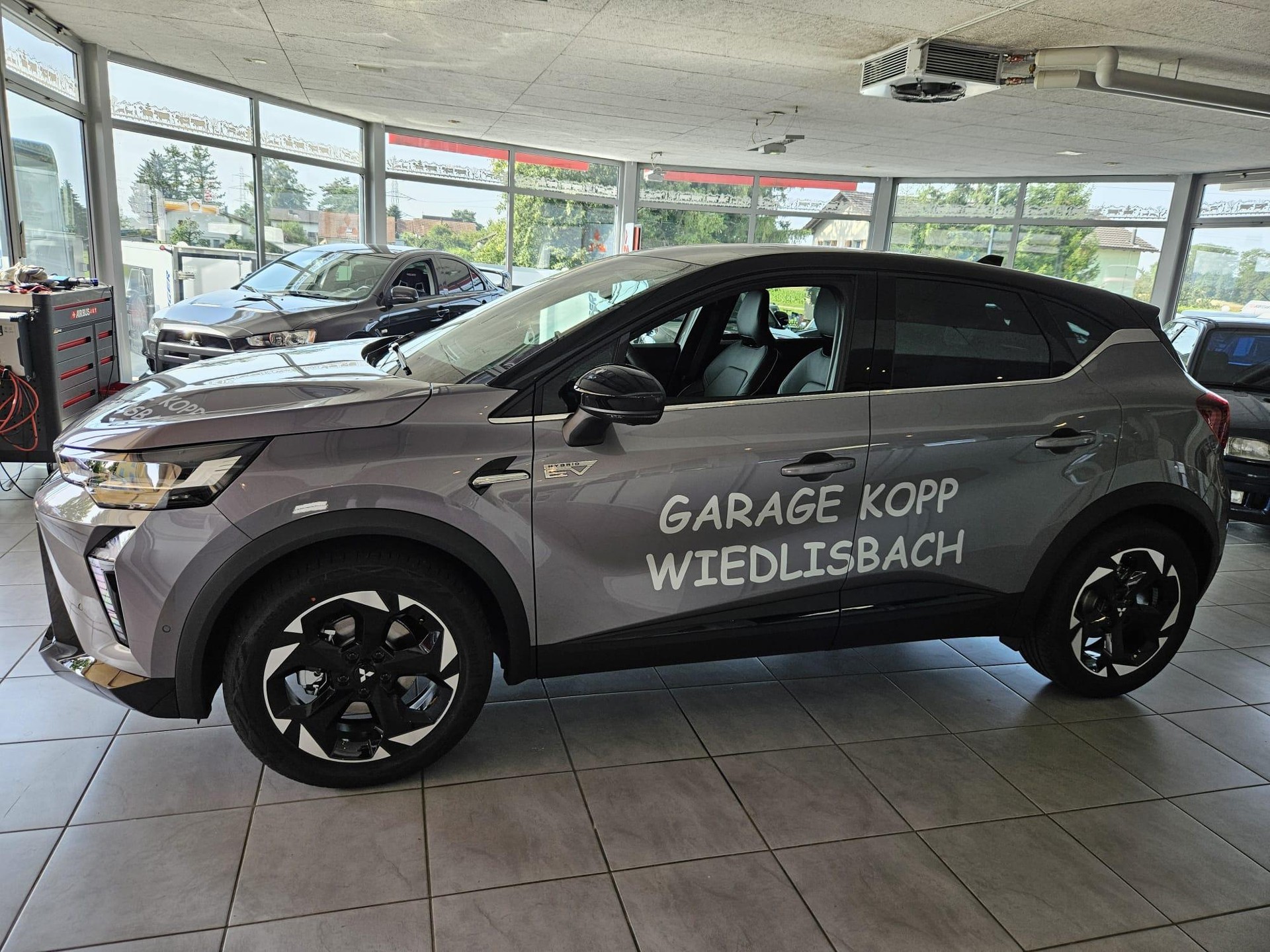 MITSUBISHI ASX 1.8 HEV Instyle-showroom-element-1