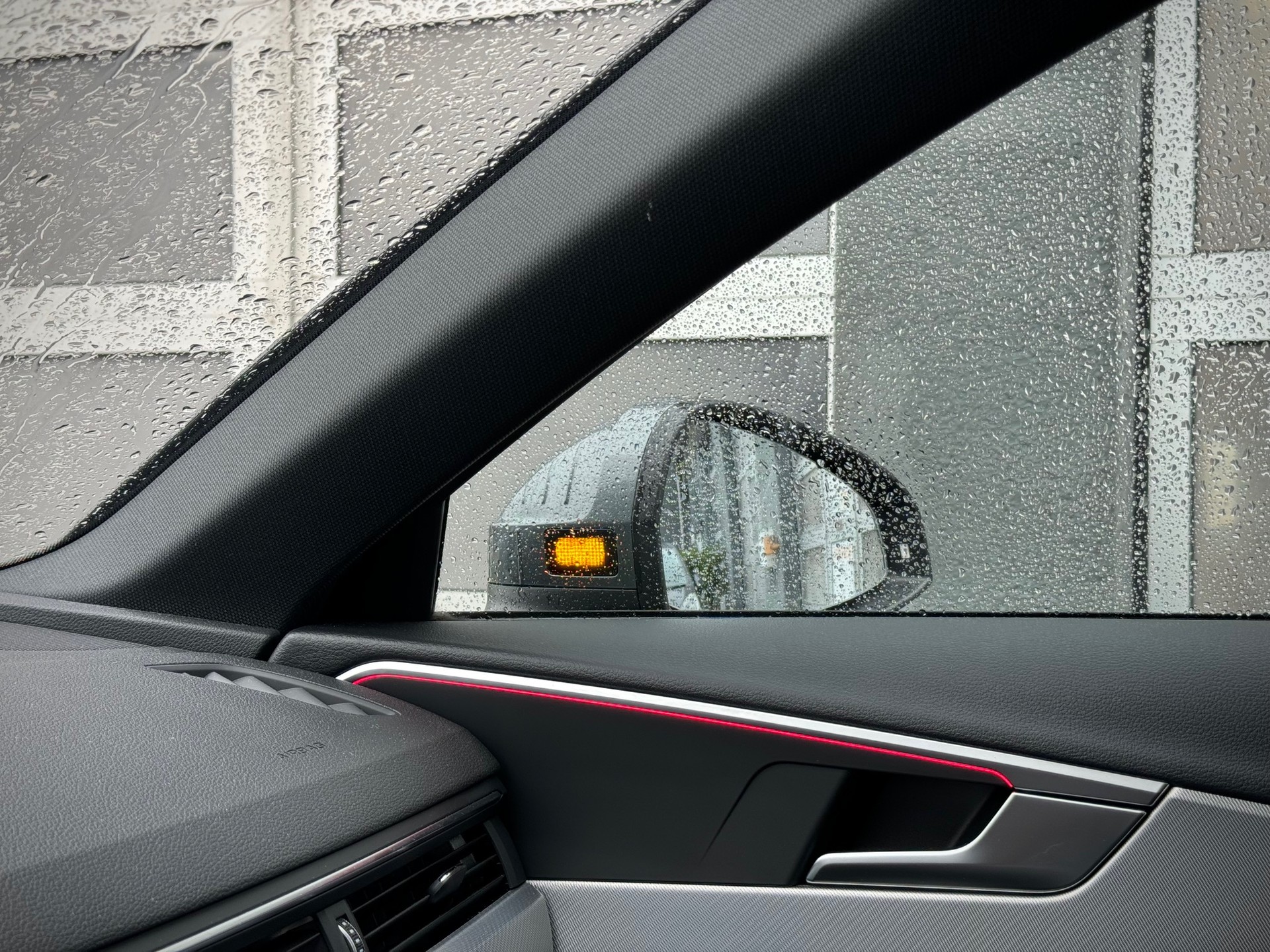 AUDI A4 Limousine 40 TDI S-tronic - Véhicule Suisse (CH)-image-12