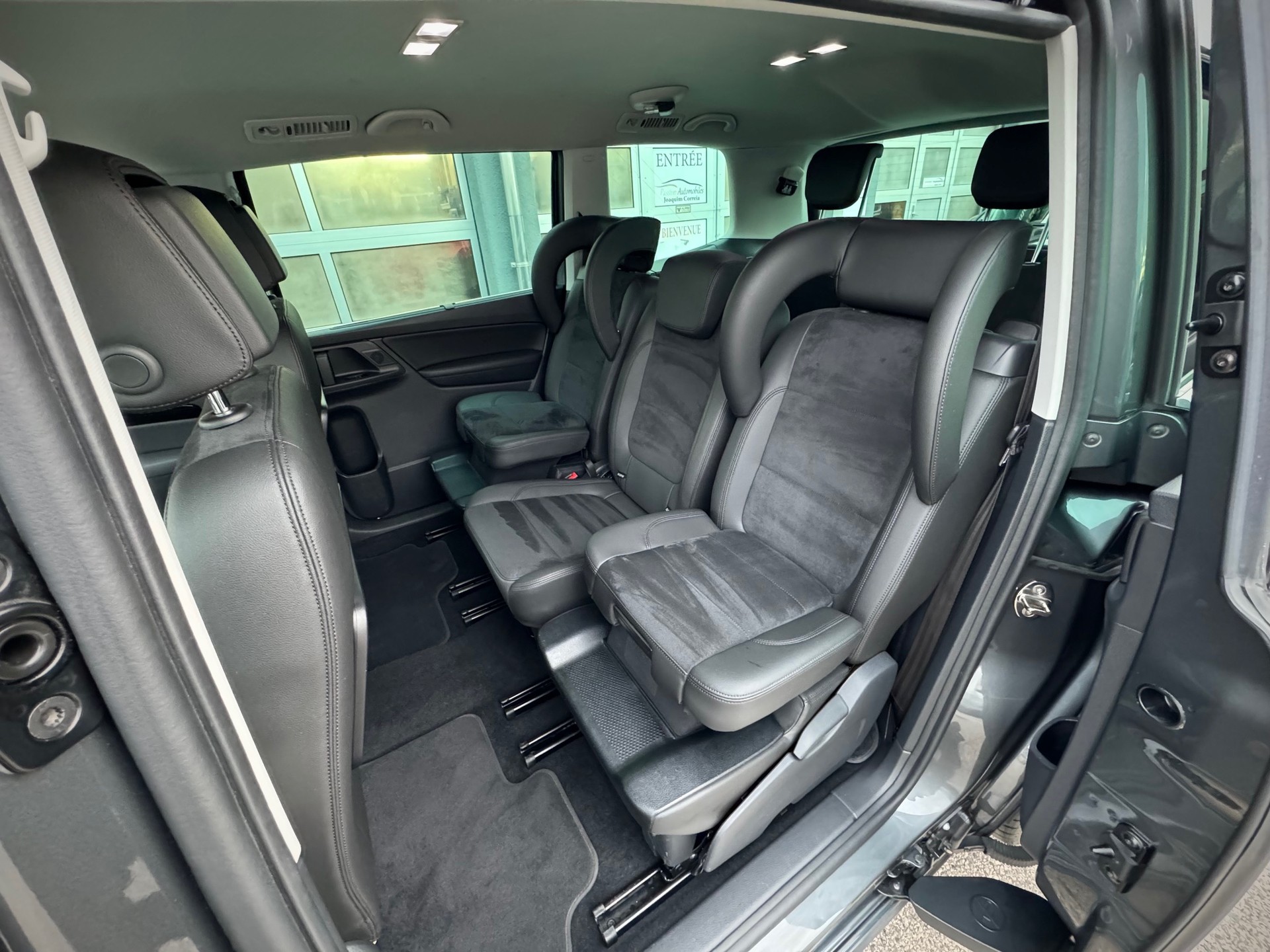 VW Sharan 2.0 TDI BMT Highline 4Motion DSG - 7 PLACES - Véhicule Suisse (CH)-image-7