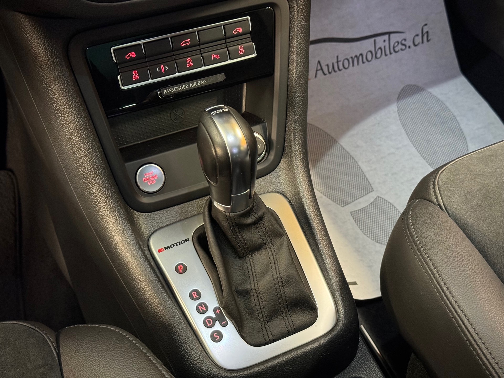 VW Sharan 2.0 TDI BMT Highline 4Motion DSG - 7 PLACES - Véhicule Suisse (CH)-image-12