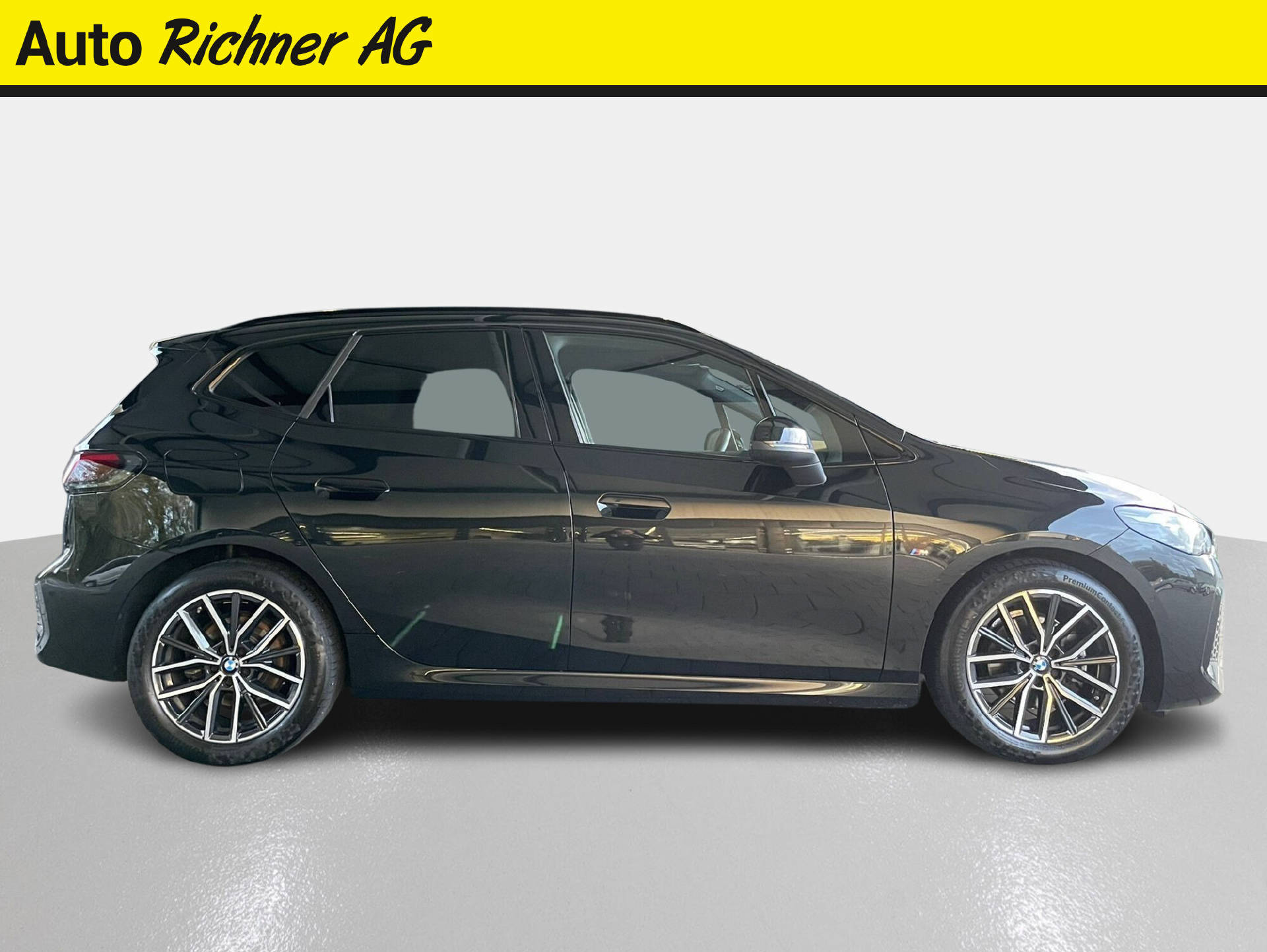 BMW 218d SDKG Active Tourer-showroom-element-2