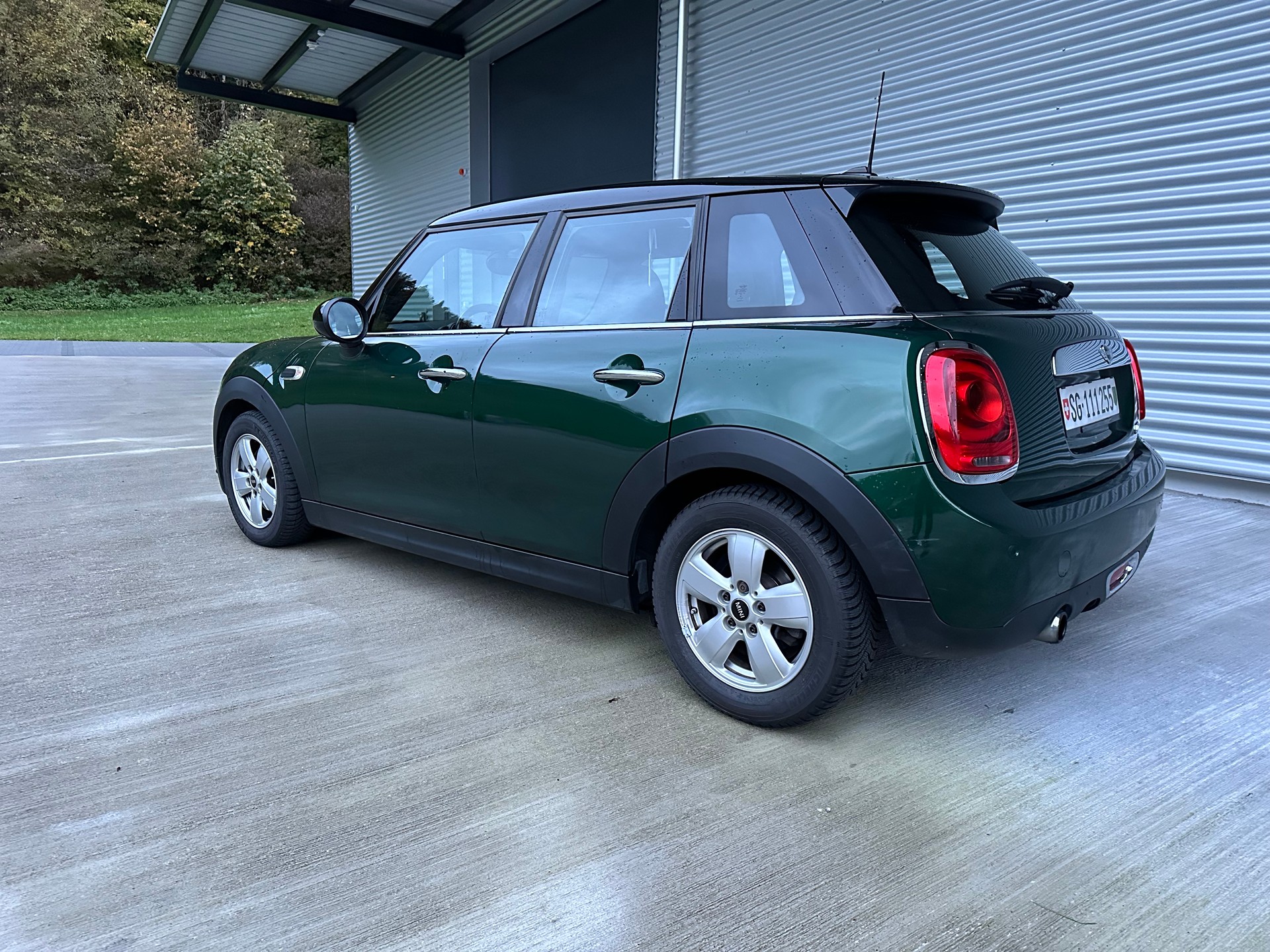 MINI Cooper Steptronic-image-1