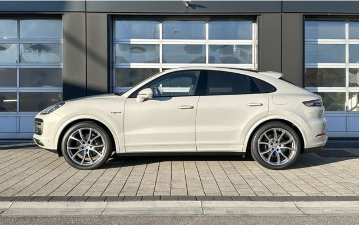 PORSCHE Cayenne Coupé E-Hybrid