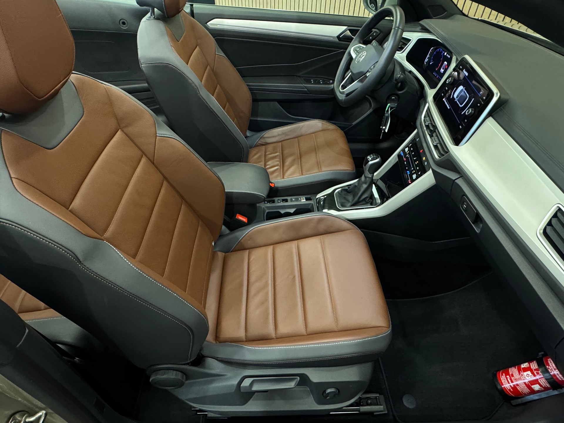 VW T-Roc Cabriolet 1.0 TSI Style-image-8