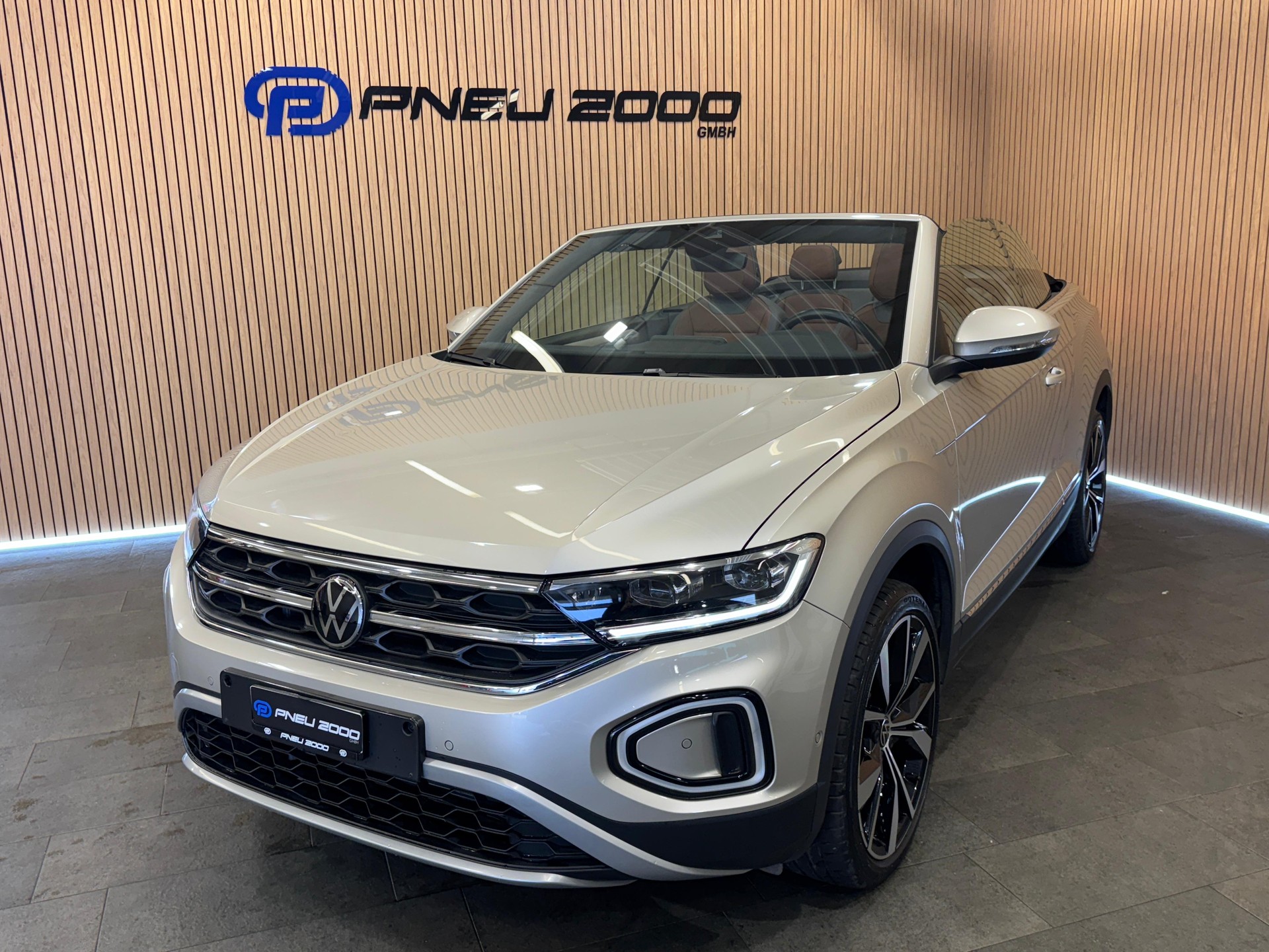 VW T-Roc Cabriolet 1.0 TSI Style-image-0