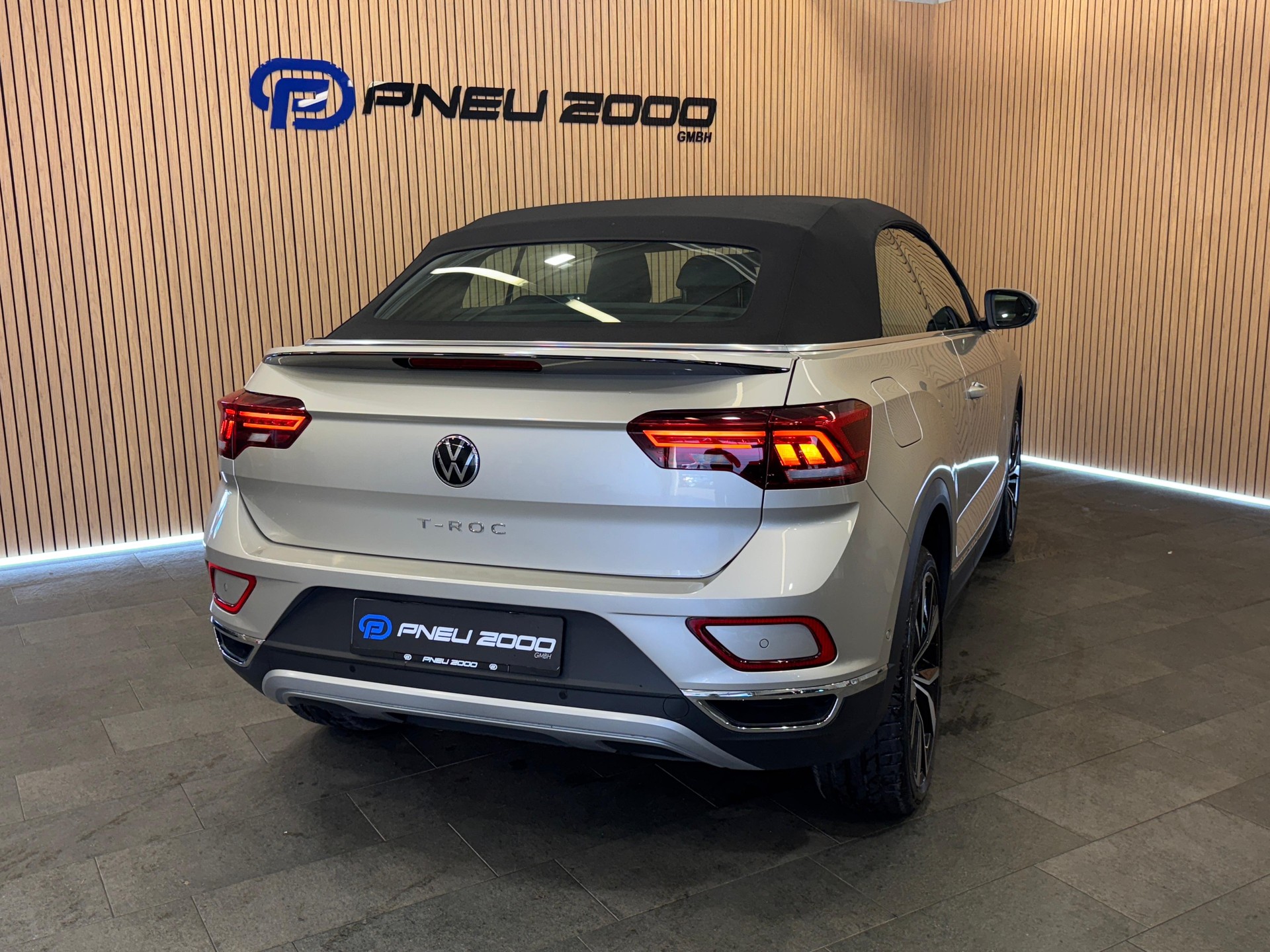 VW T-Roc Cabriolet 1.0 TSI Style-image-3