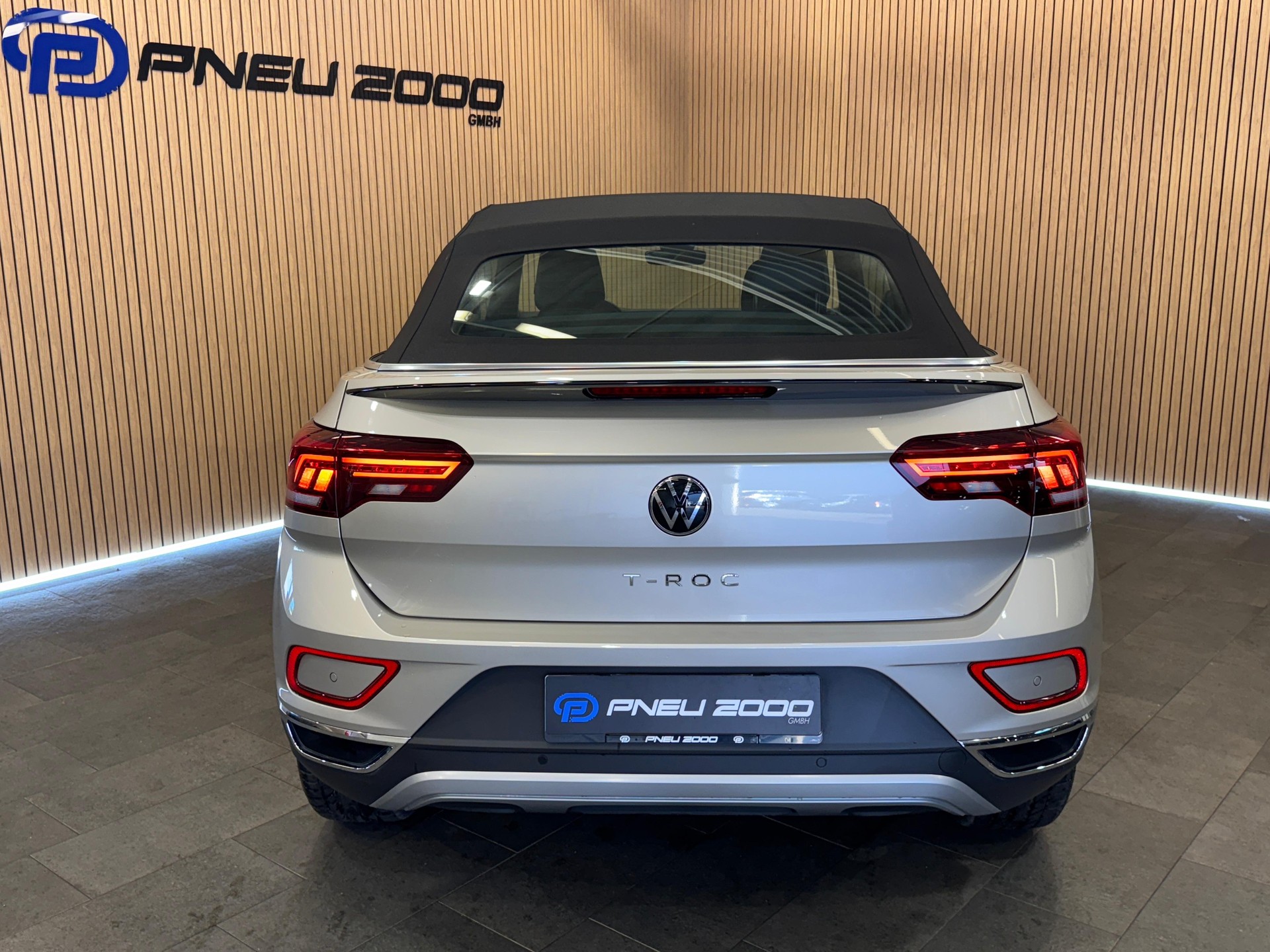 VW T-Roc Cabriolet 1.0 TSI Style-image-5