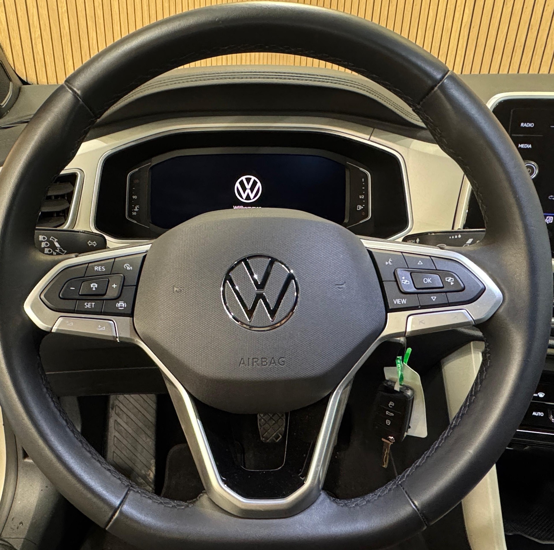 VW T-Roc Cabriolet 1.0 TSI Style-image-14