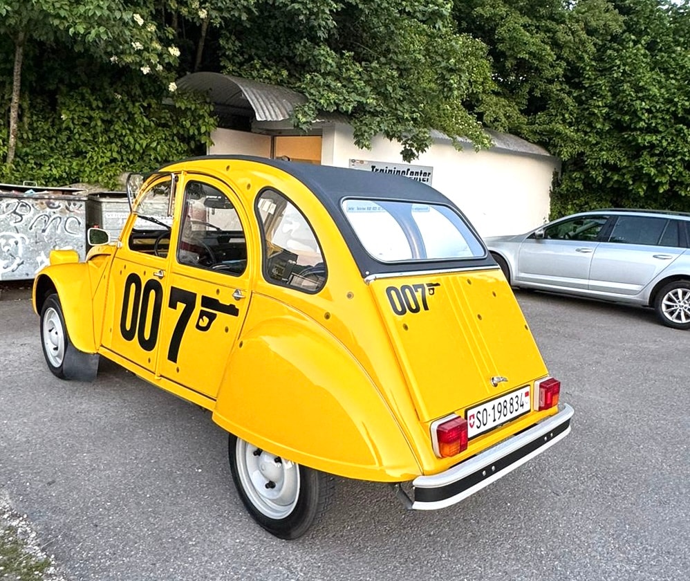 CITROEN 2CV6 Spécial "007 Edition"-image-2