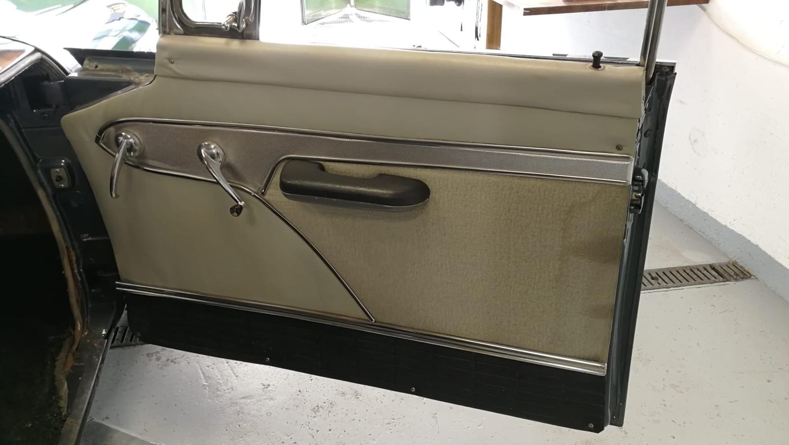 STUDEBAKER Lark V8 Hardtop-image-14
