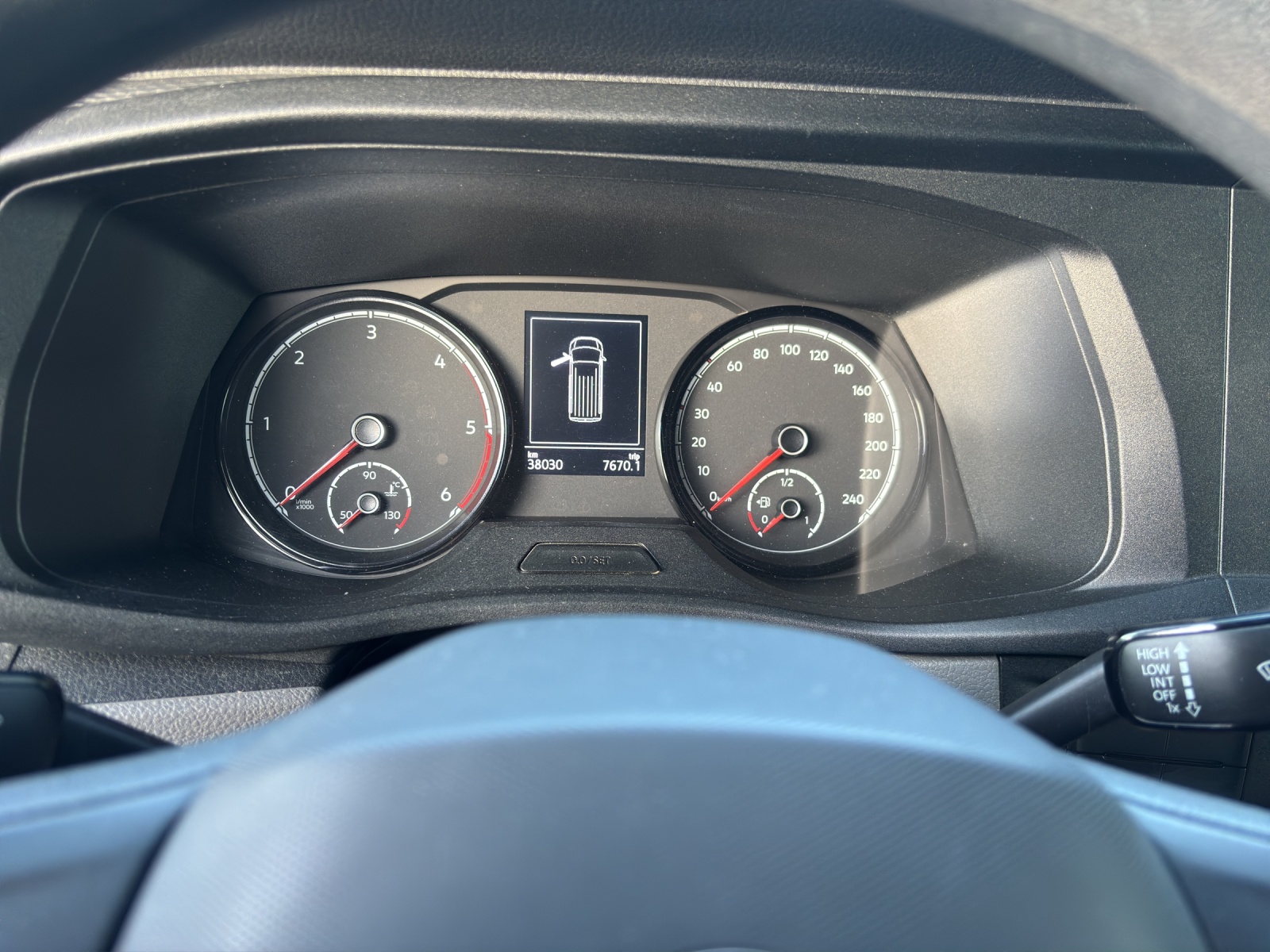 VW T6.1 2.0 TDI DSG-image-5