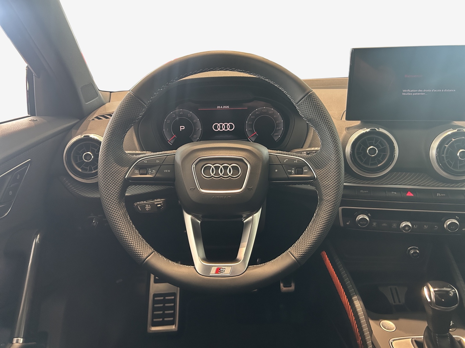 AUDI Q2 35 TFSI S line S-tronic-image-8