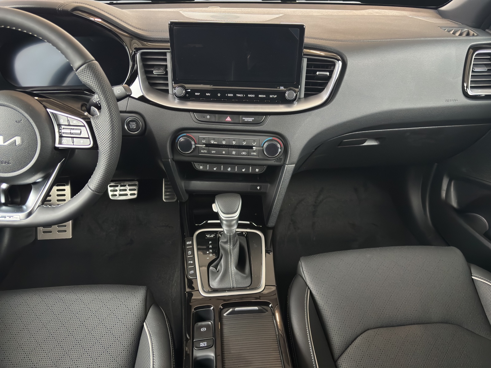 KIA Ceed SW 1.5 T-GDi MHEV GT-Line-image-12