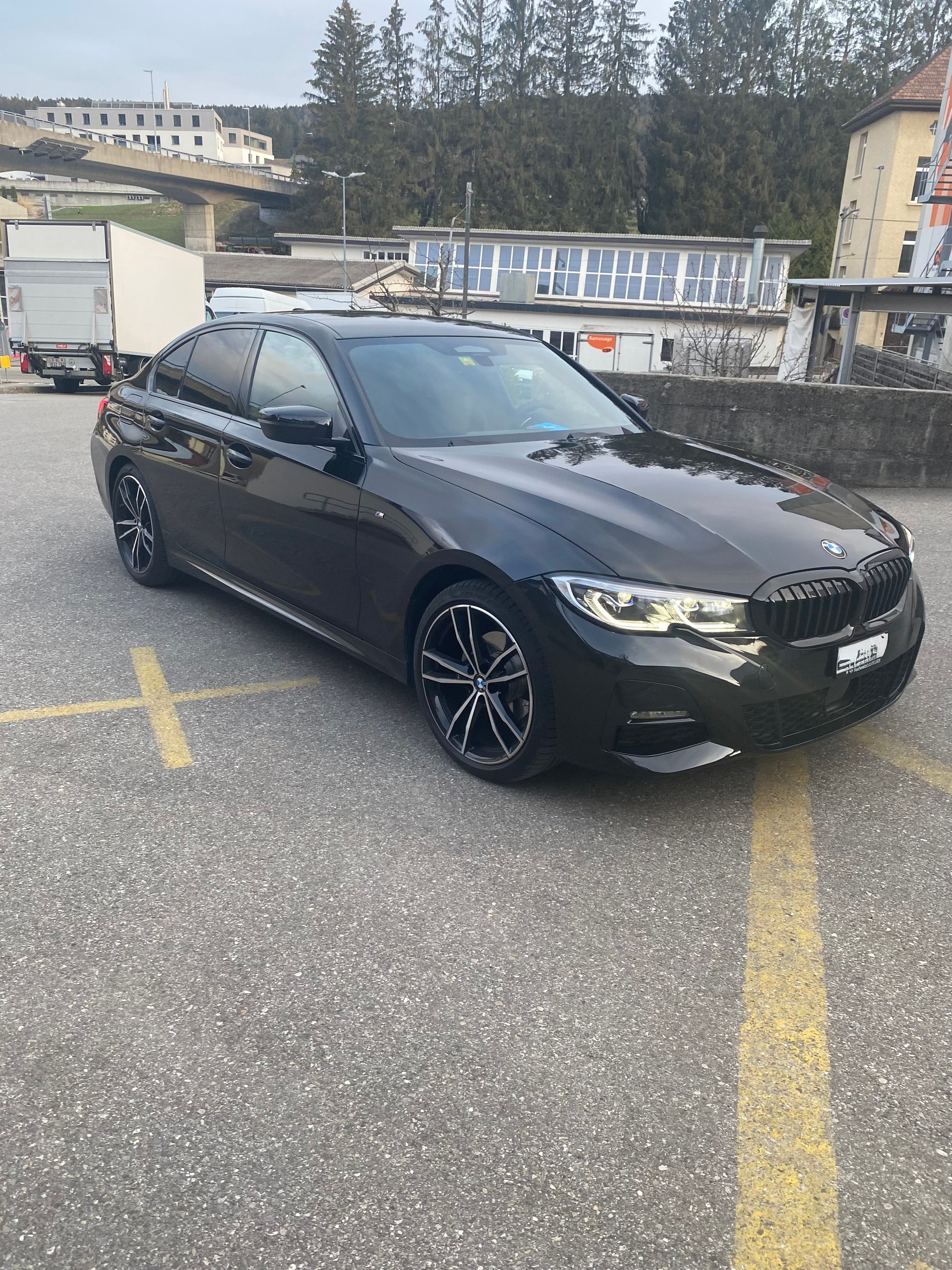BMW 320d xDrive 1ere main 48V Pure M Sport Steptronic-image-1