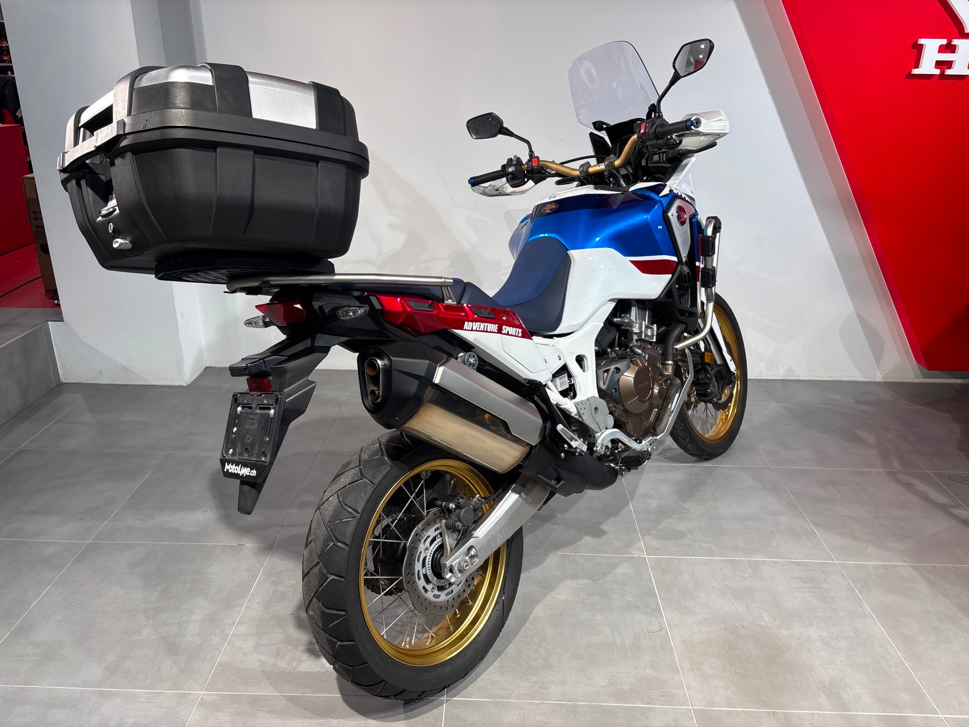 HONDA CRF 1000A Adventure Africa Twin-showroom-element-3