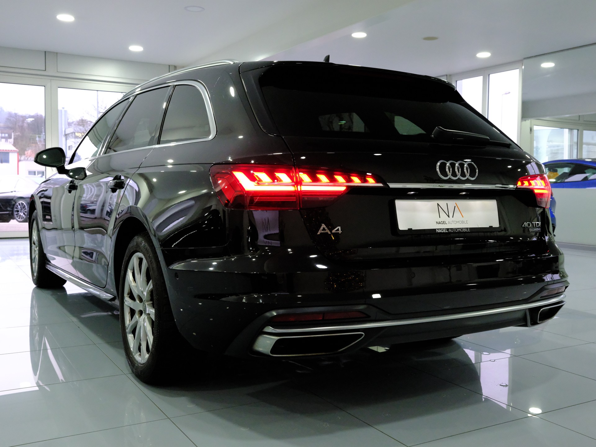 AUDI A4 Avant 40 TDI advanced Attraction quattro S-tronic *Technikpaket Plus*-image-4