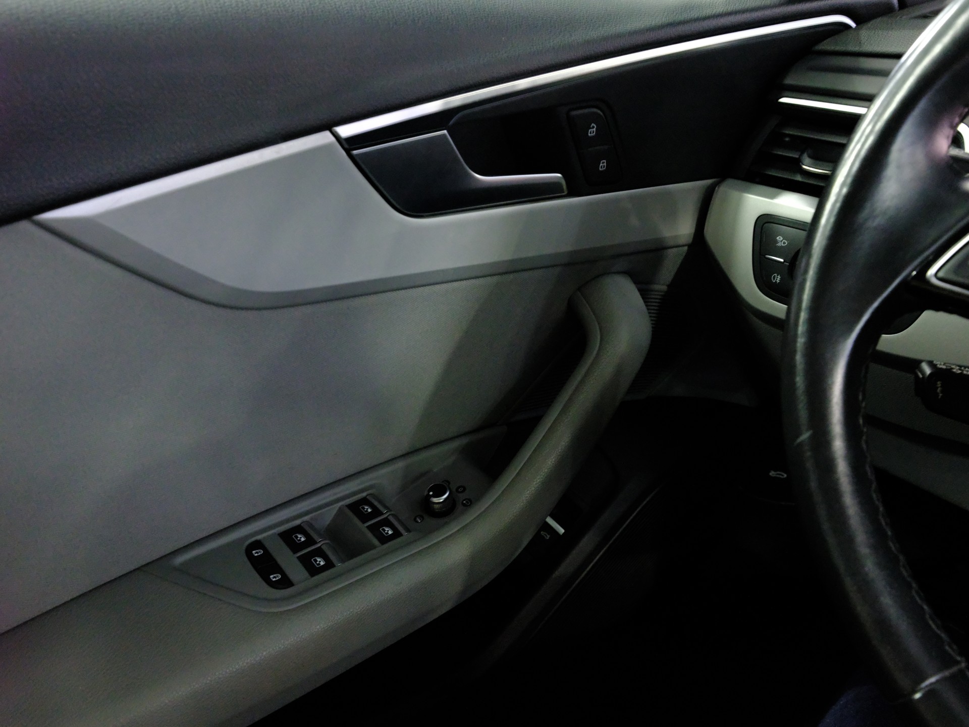 AUDI A4 Avant 40 TDI advanced Attraction quattro S-tronic *Technikpaket Plus*-image-20
