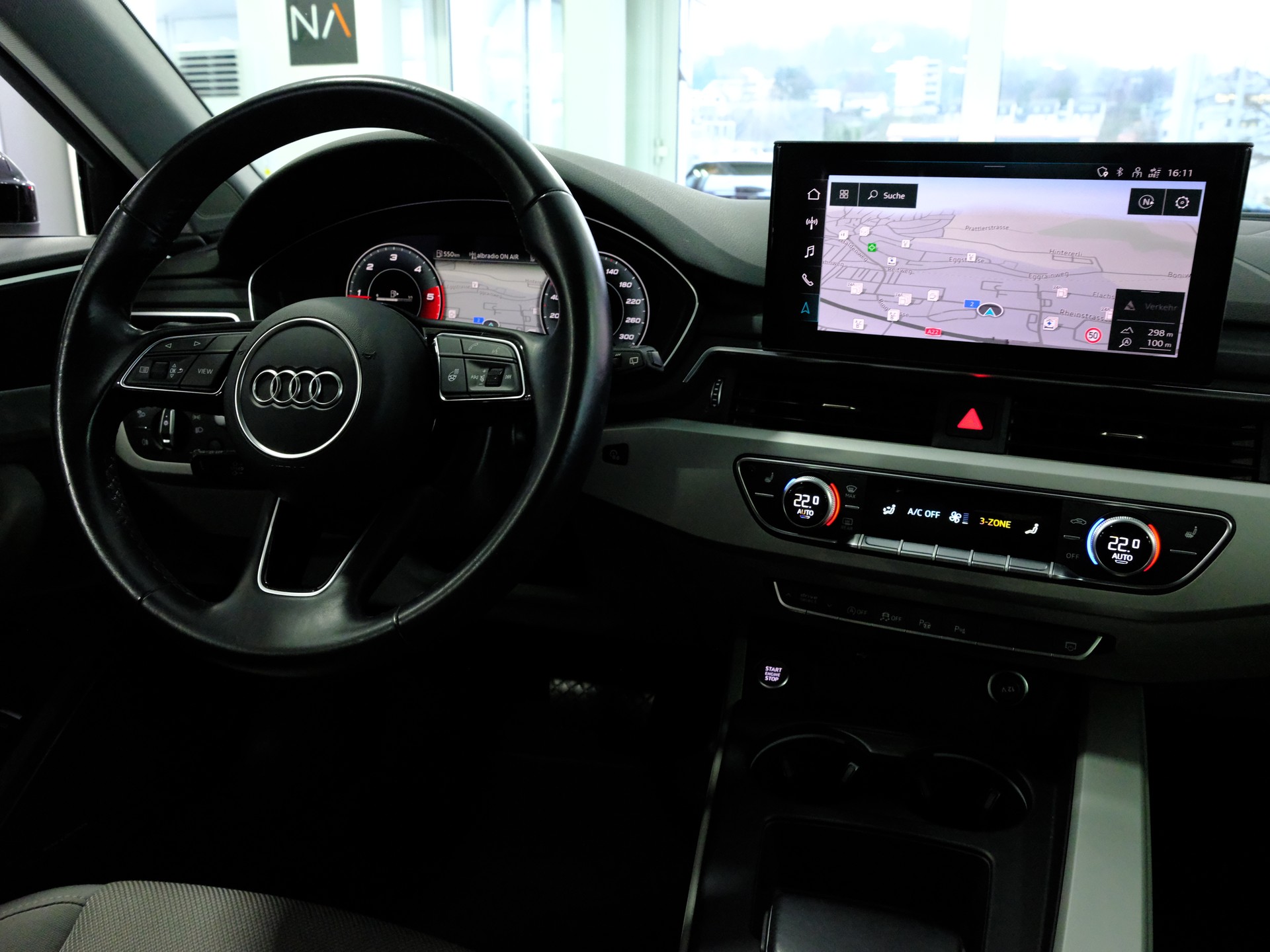 AUDI A4 Avant 40 TDI advanced Attraction quattro S-tronic *Technikpaket Plus*-image-16