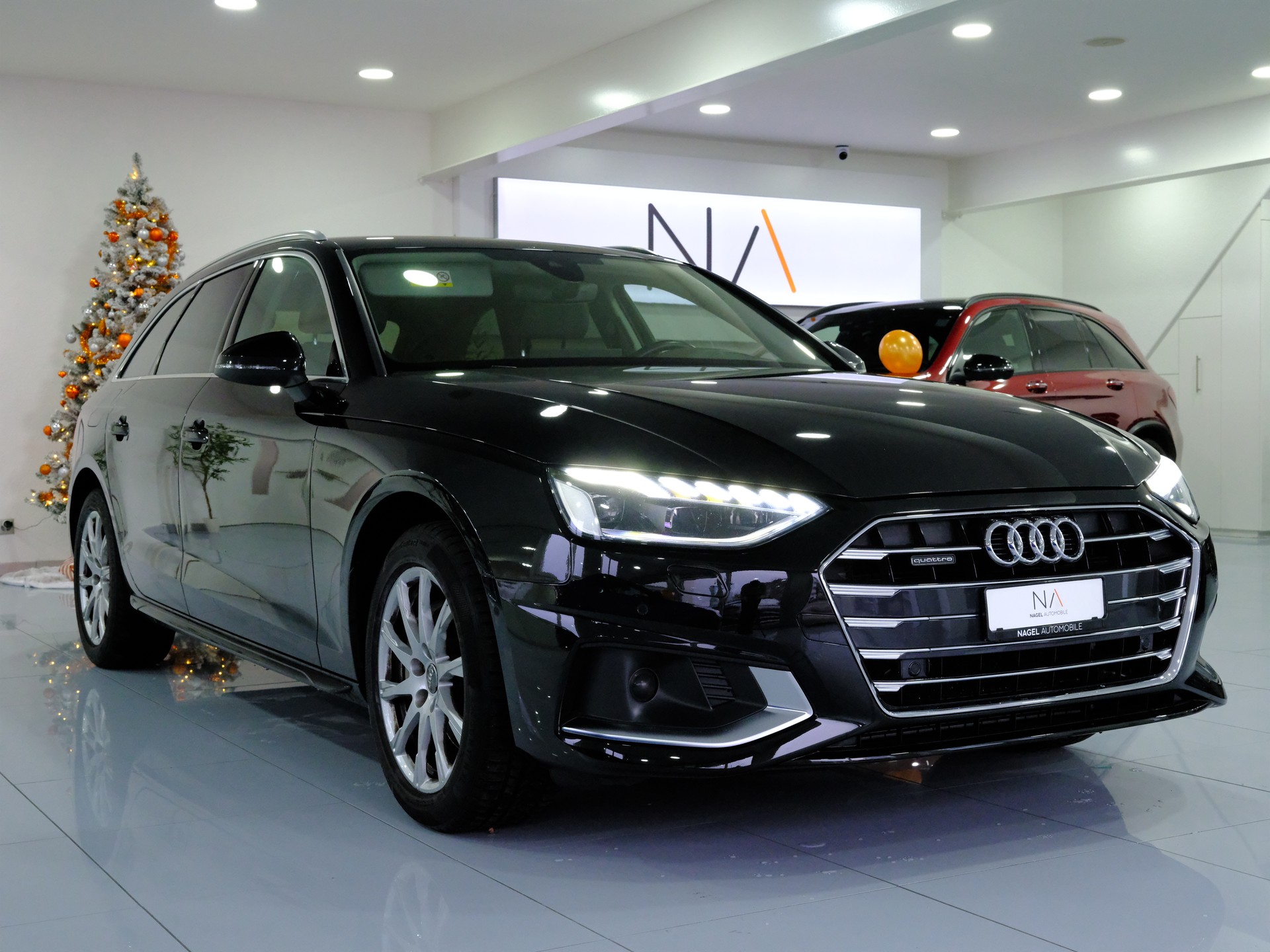 AUDI A4 Avant 40 TDI advanced Attraction quattro S-tronic *Technikpaket Plus*-image-1