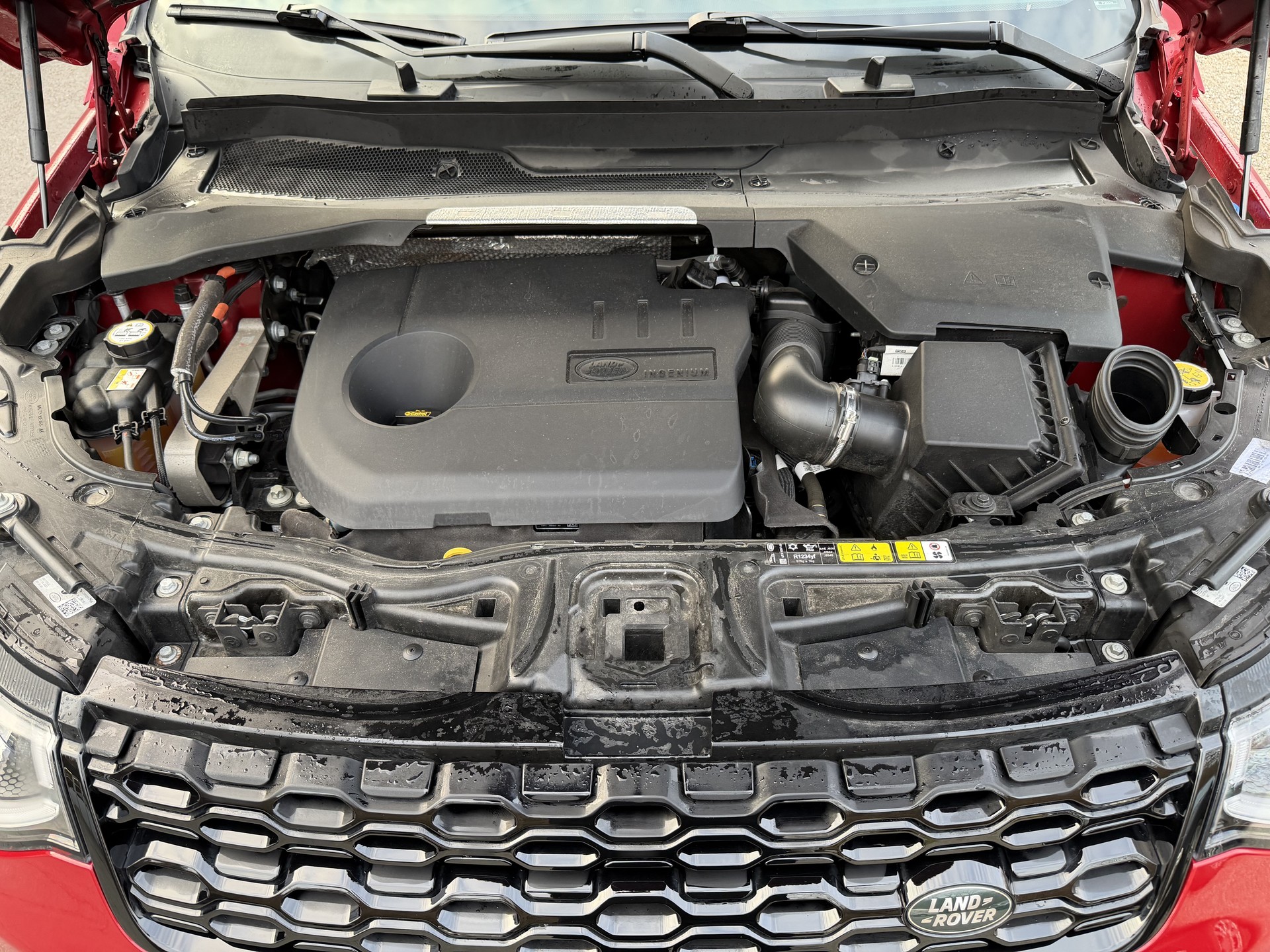 LAND ROVER Discovery Sport 1.5 P 300e HSE-image-14