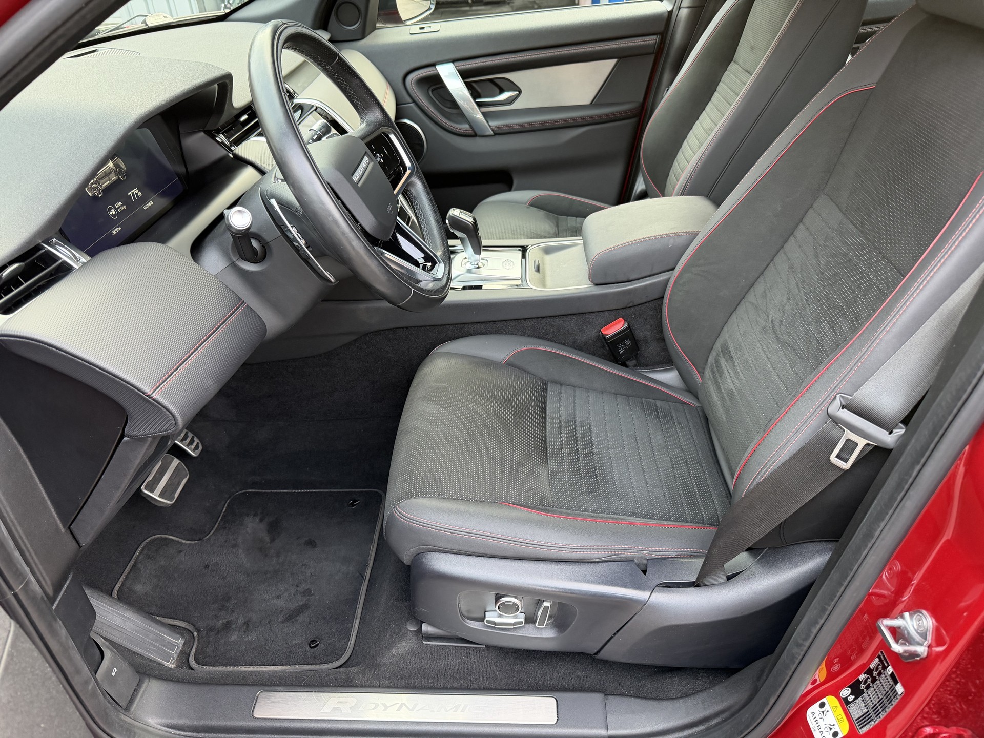 LAND ROVER Discovery Sport 1.5 P 300e HSE-image-8