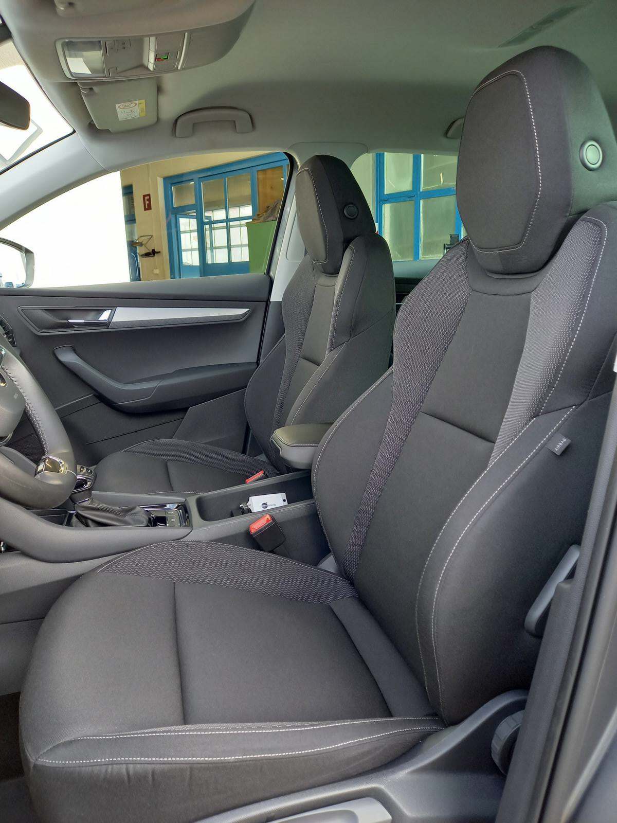 SKODA Karoq 2.0 TDI CR Ambition 4x4 DSG-image-11