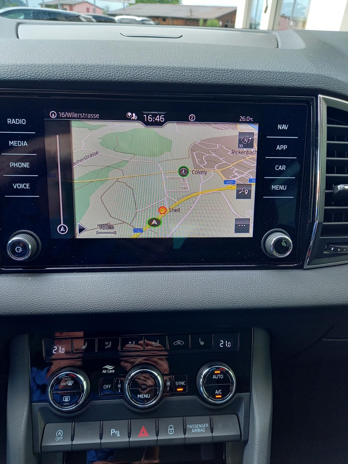 SKODA Karoq 2.0 TDI CR Ambition 4x4 DSG-image-7