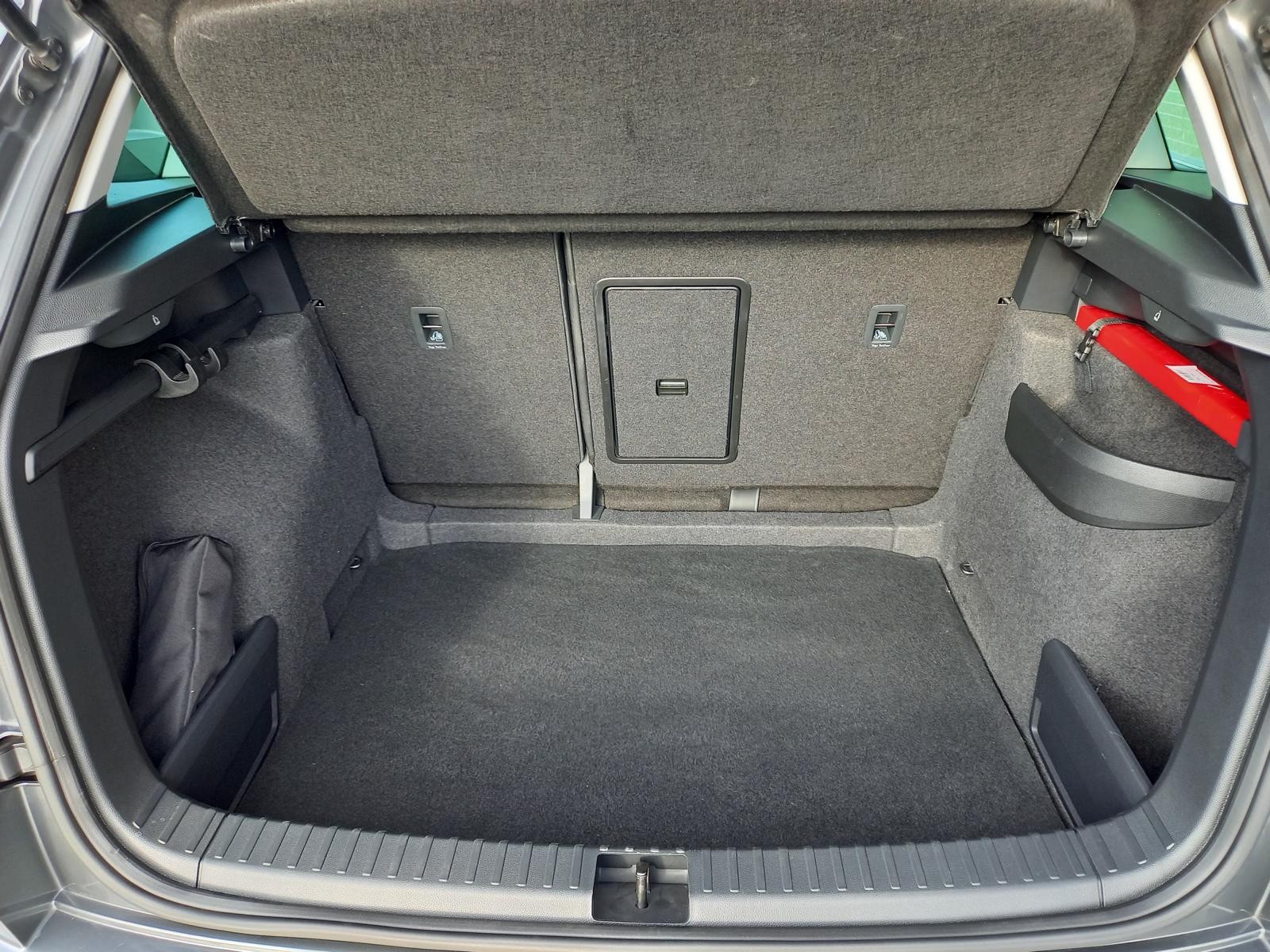SKODA Karoq 2.0 TDI CR Ambition 4x4 DSG-image-13