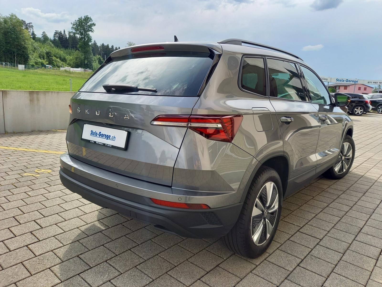 SKODA Karoq 2.0 TDI CR Ambition 4x4 DSG-image-1