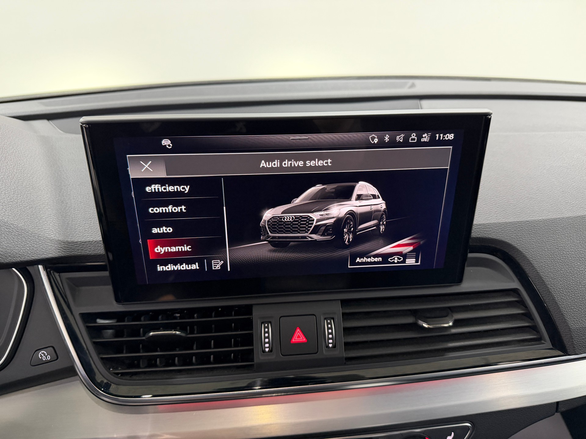 AUDI Q5 40 TDI S-Line Midnight Black quattro S-tronic / RF-Kamera / Komfortschlüssel / Matrix-LED / Virtual Cockpit /-image-15